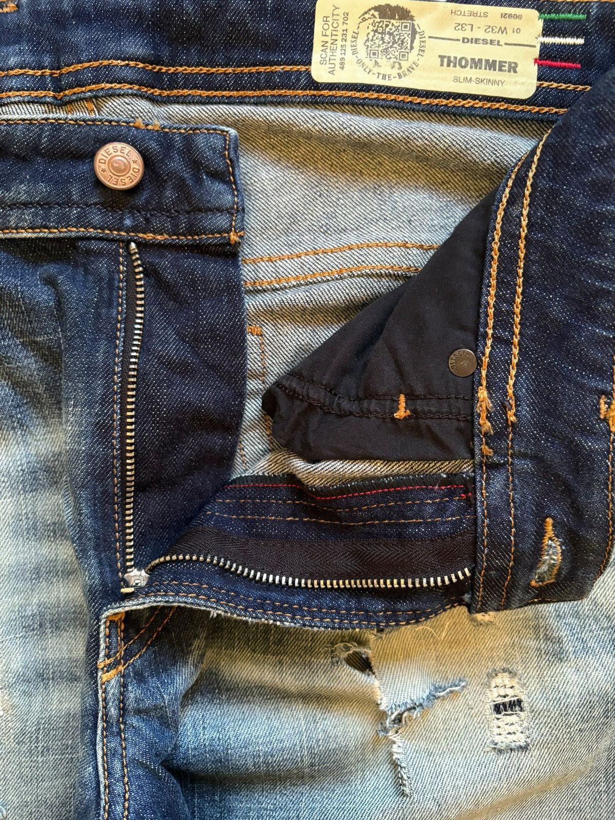 Diesel × Diesel Black Gold Vintage Italy Diesel Thommer Faded Rusty Wash Distress Jeans Size US 32 / EU 48 - 9 Thumbnail