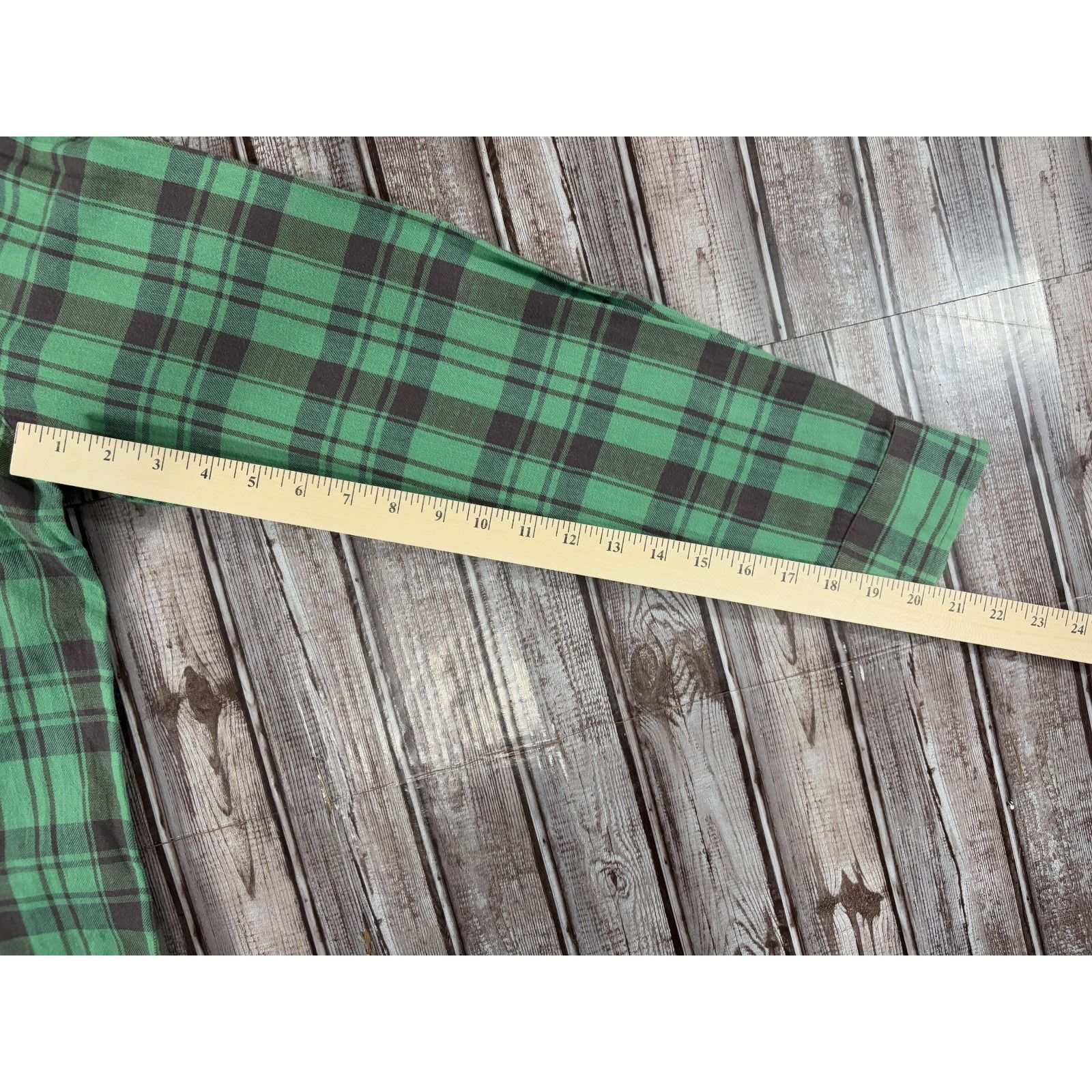 Rag & Bone Rag & Bone workweat 3/4 placket shirt size L color plaid gre Size US L / EU 52-54 / 3 - 6 Thumbnail