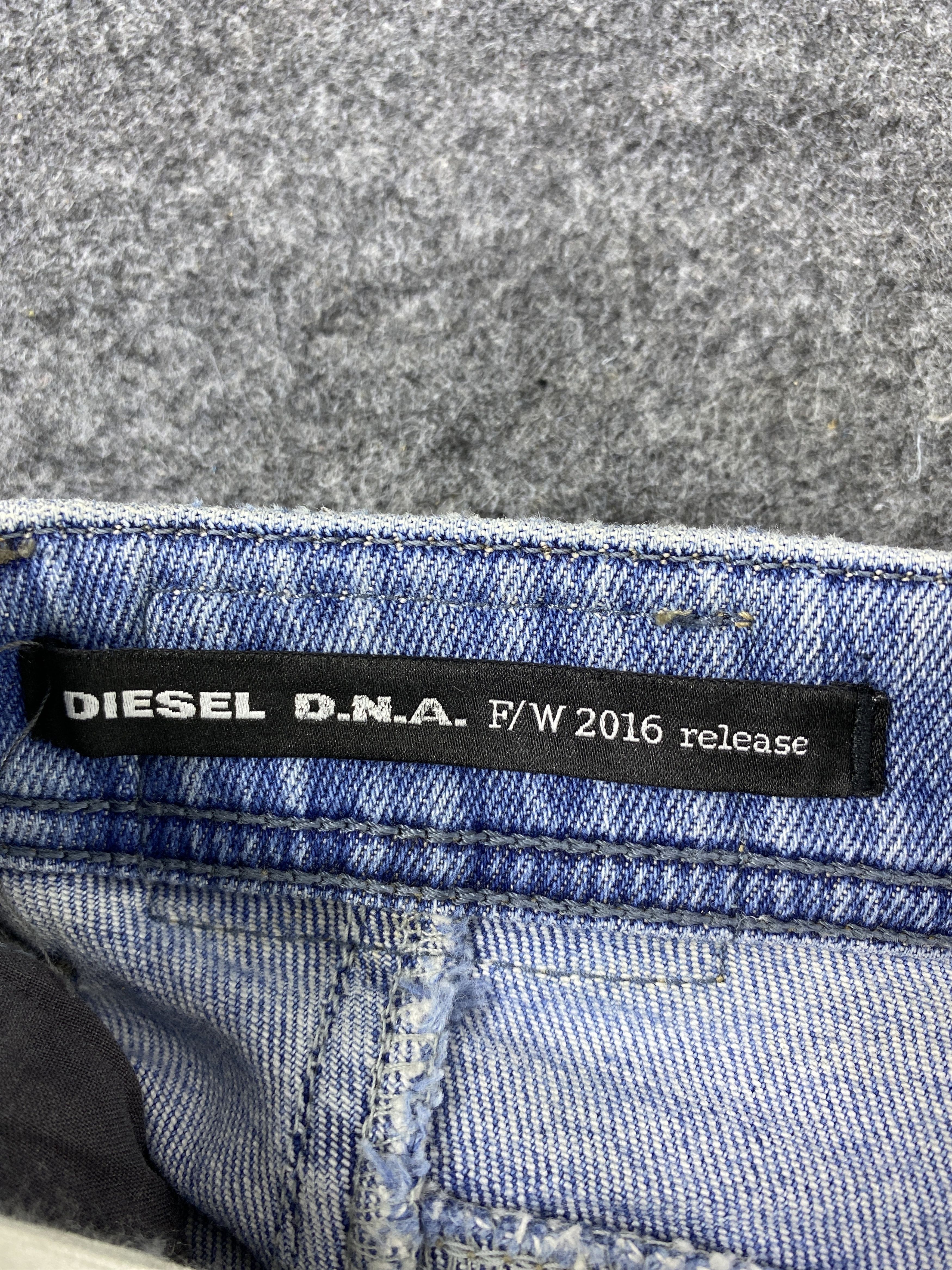 Diesel Diesel Distressed Blue Wash Denim Streetwear - J1111 Size US 28 / EU 44 - 13 Thumbnail