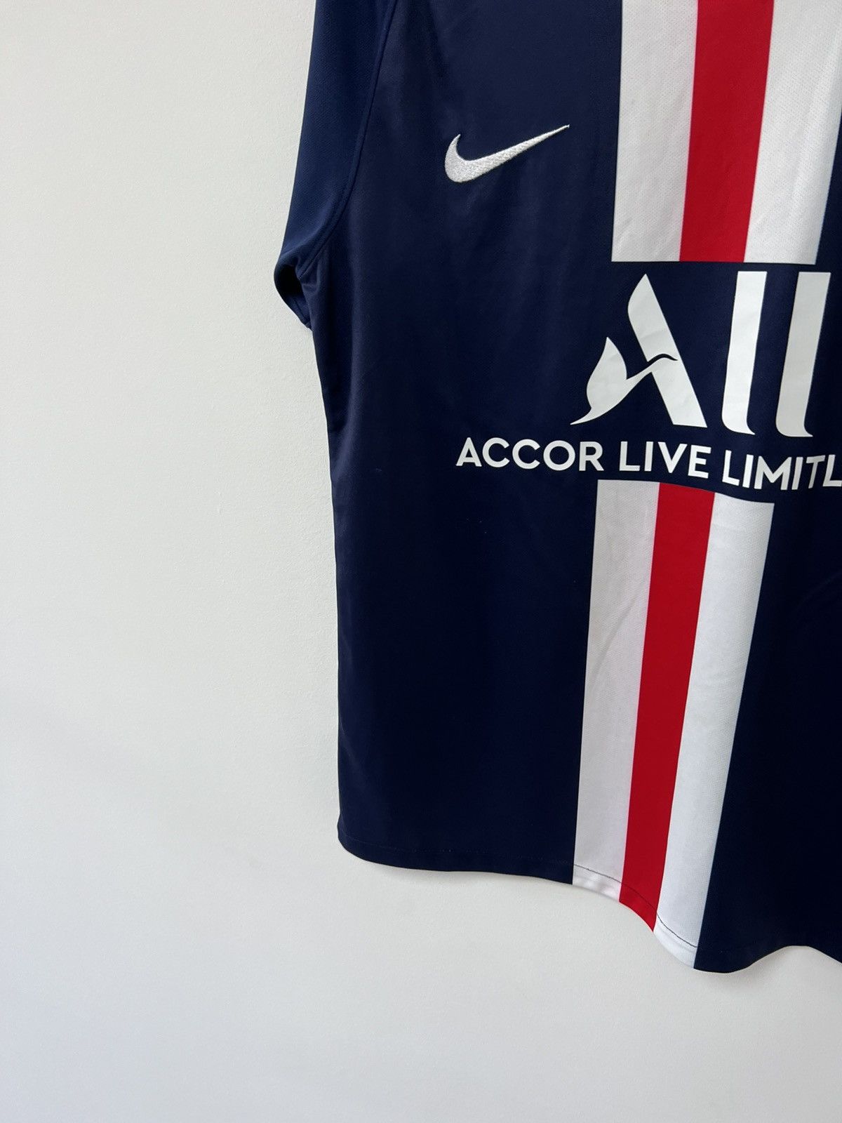 Nike PSG 2019/20 Home Jersey Mbappe #7 Football Shirt Nike M Size US M / EU 48-50 / 2 - 16 Thumbnail