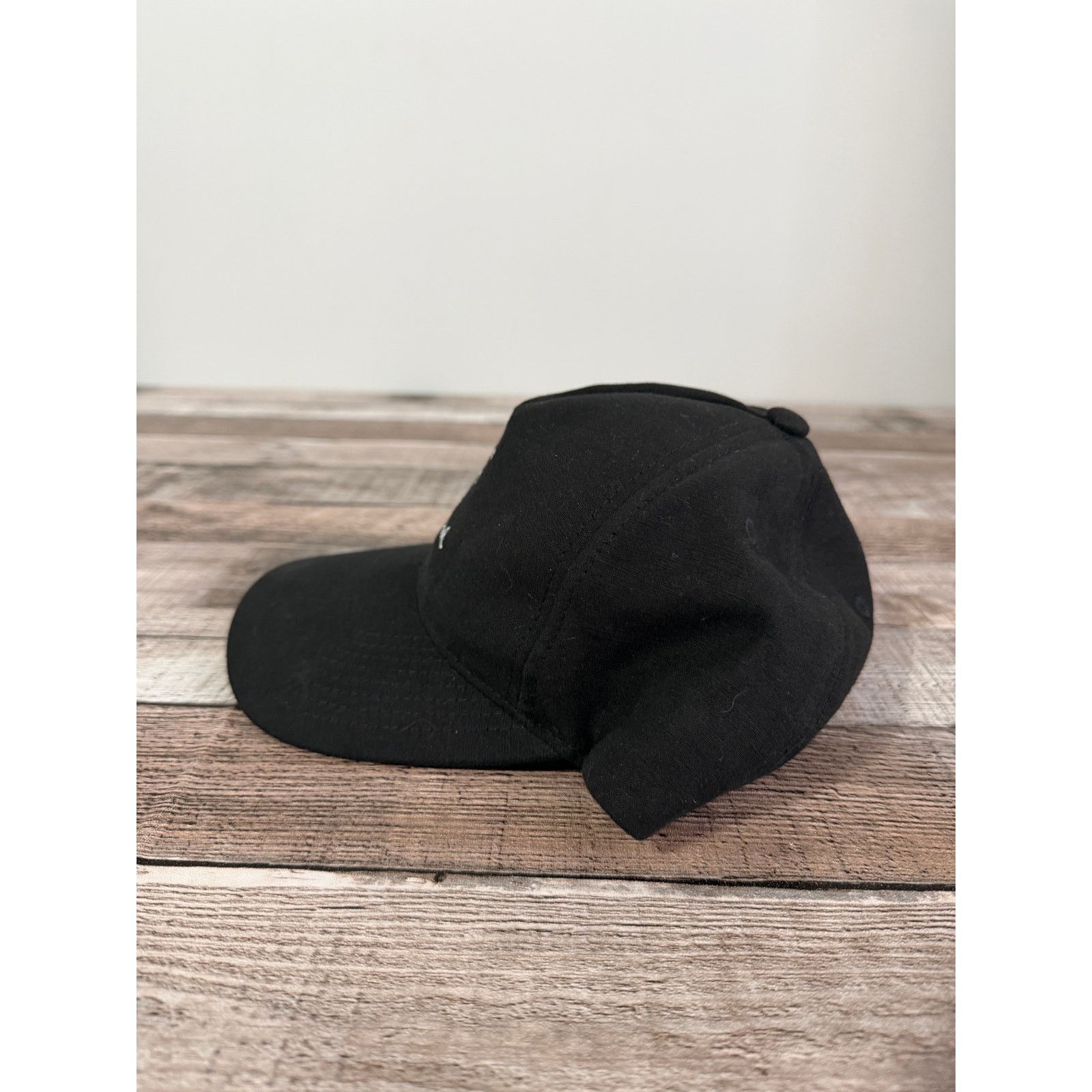 TravisMathew TravisMathew Black and White Snapback Hat Size ONE SIZE - 3 Thumbnail