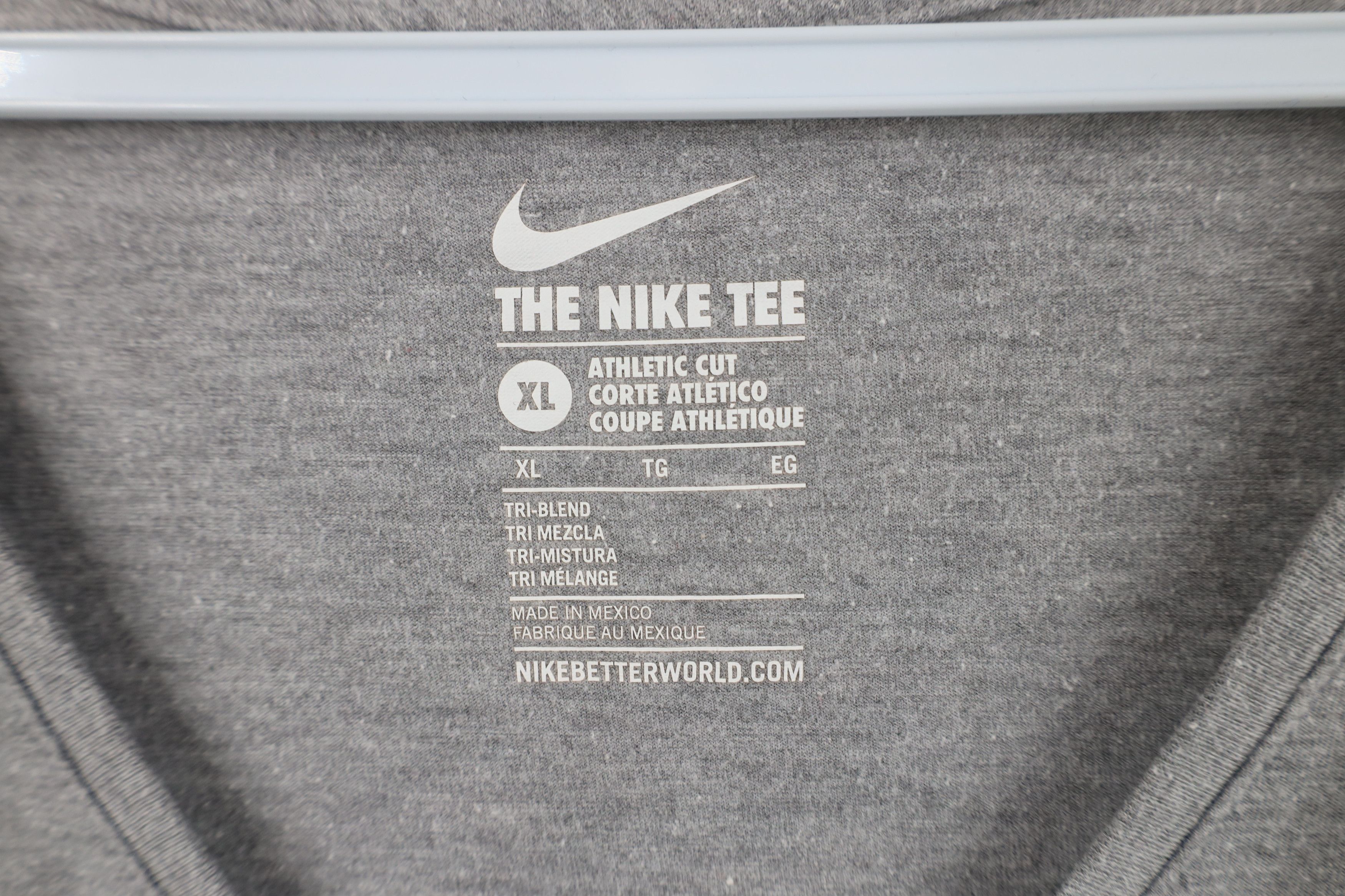 Nike Nike Super New England Patriots Football V-Neck T-Shirt Size XL / US 12-14 / IT 48-50 - 8 Thumbnail