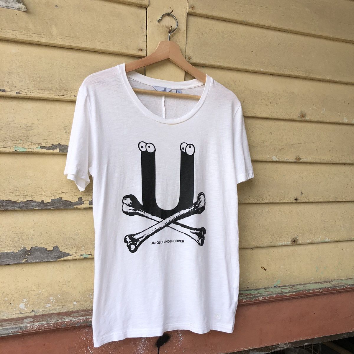 Undercover Japanese Brand Uniqlo x Undercover Tshirt Size M / US 6-8 / IT 42-44 - 2 Thumbnail