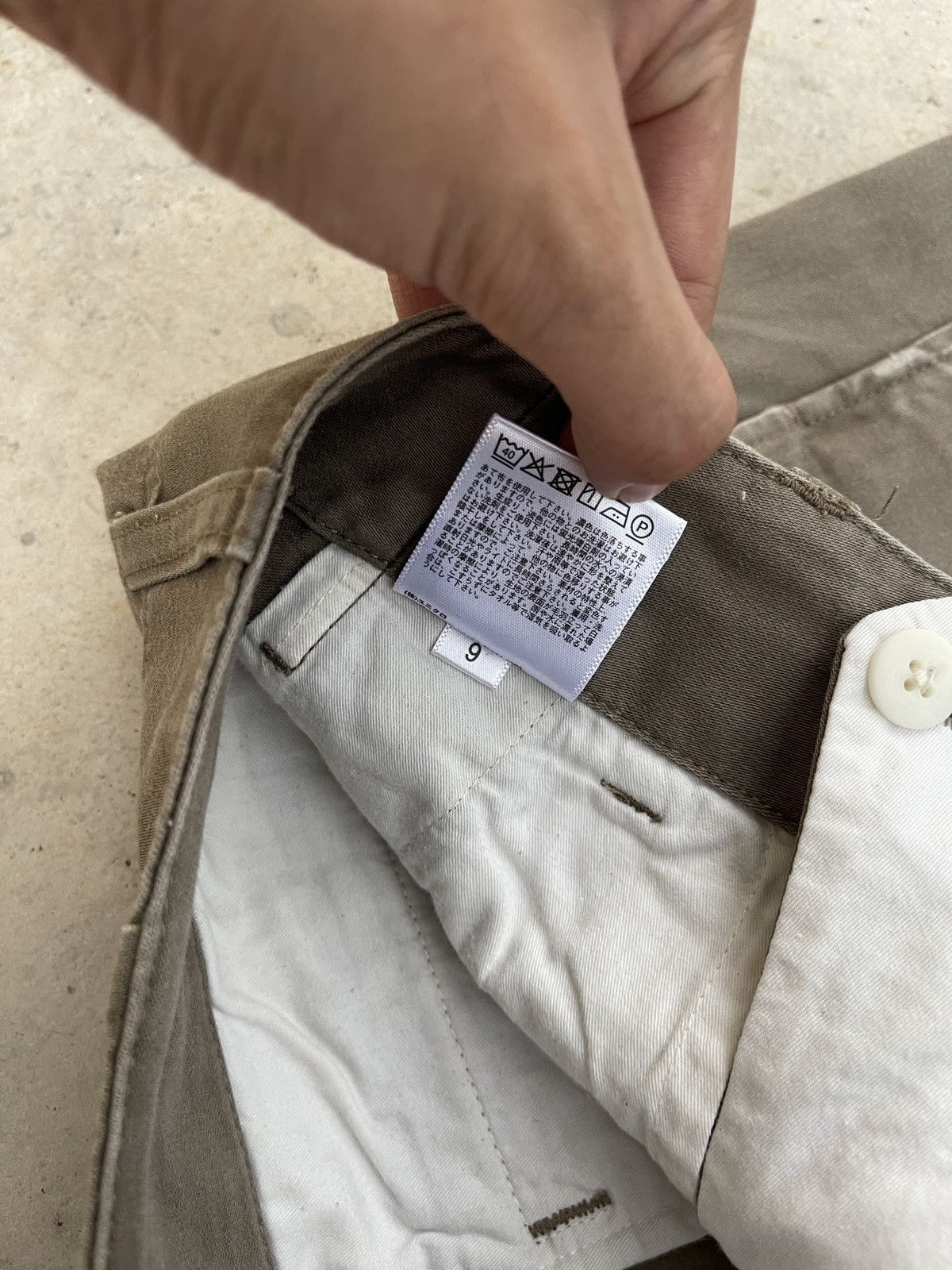 Japanese Brand × Jun Takahashi × Uniqlo Vintage Japanese Uniqlo Beige Distressed Baggy Jeans Size US 28 / EU 44 - 9 Thumbnail