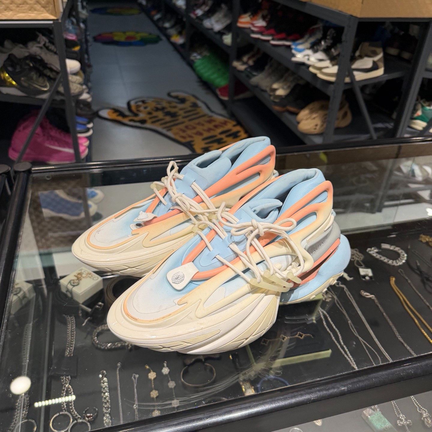 Balmain Balmain Lowtop Sneakers 11.5 Men Size US 11.5 / EU 44-45 - 1 Thumbnail