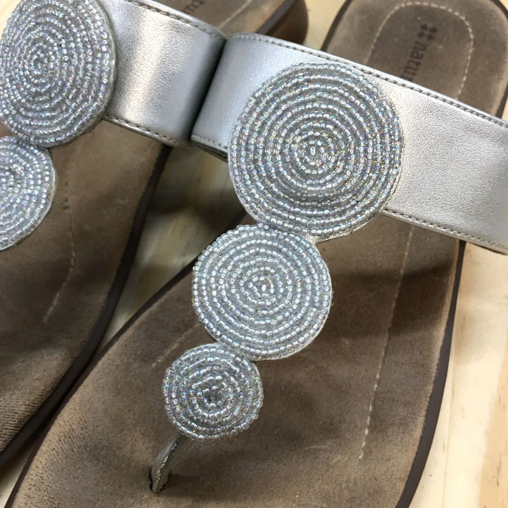 Naturalizer Naturalizer Sandals Womens 8M Jillian Thong Gray Faux Leather Rhinestone Casual Size US 8 / IT 38 - 6 Thumbnail