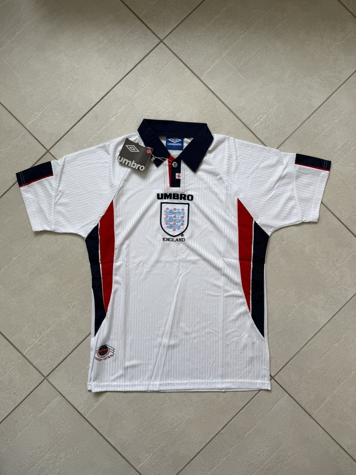 Other England umbro 1998 Home Soccer Jersey Size US L / EU 52-54 / 3 - 1 Thumbnail
