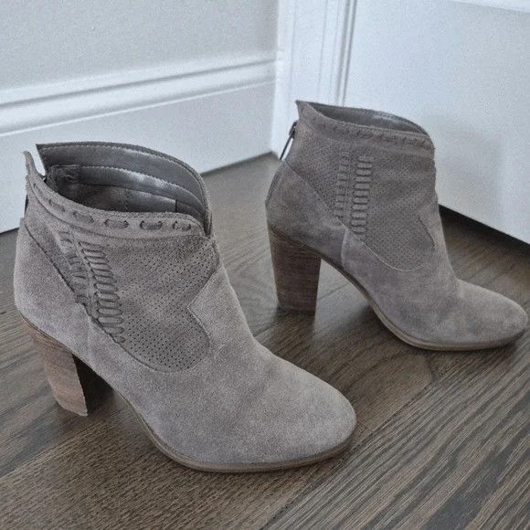 Vince Camuto Fretzia Perforated Suede Almond Toe Bootie Size US 5.5 / IT 35.5 - 6 Thumbnail