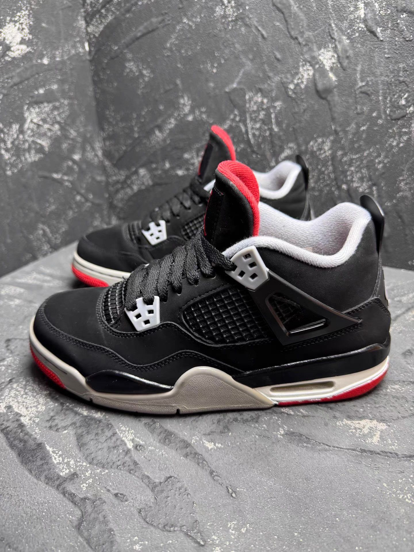 Nike Air Jordan 4 Bulls Black Red (2019) Q10 Size US 7 / EU 40 - 2 Thumbnail