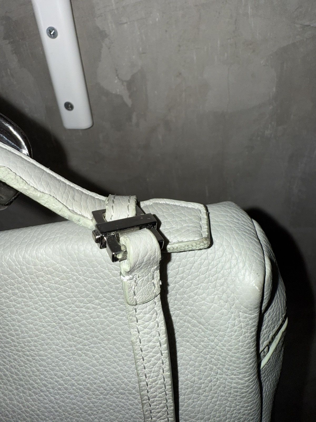 Loro Piana Loro Piana Extra Pocket 2 way Leather Bag Size ONE SIZE - 9 Thumbnail