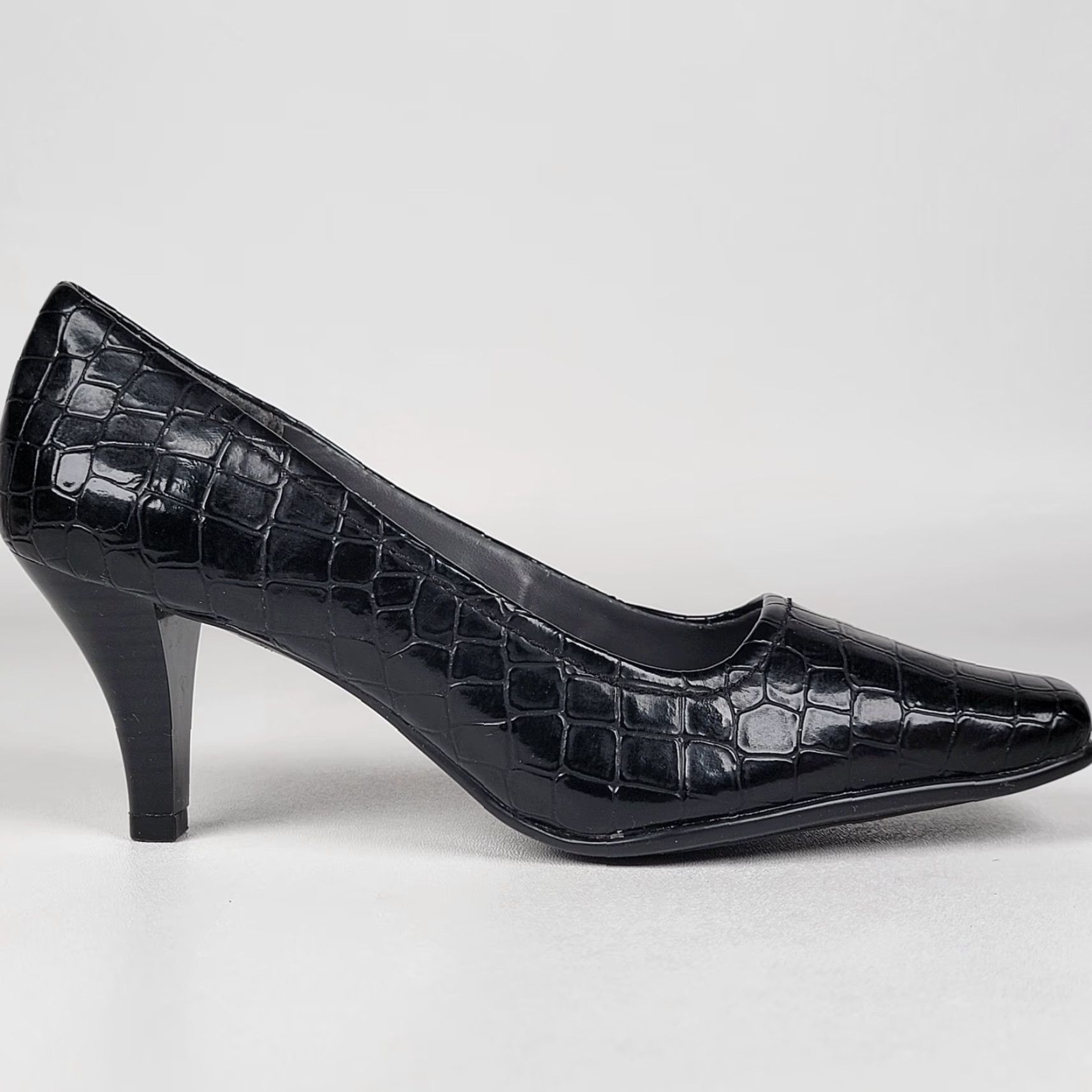 Vintage AEROSOLES Wild Ivy Black Alligator Print Mid Heel Pump Square Toe 6.5 M Womens Pumps Shoes Size US 7 / IT 37 - 4 Thumbnail