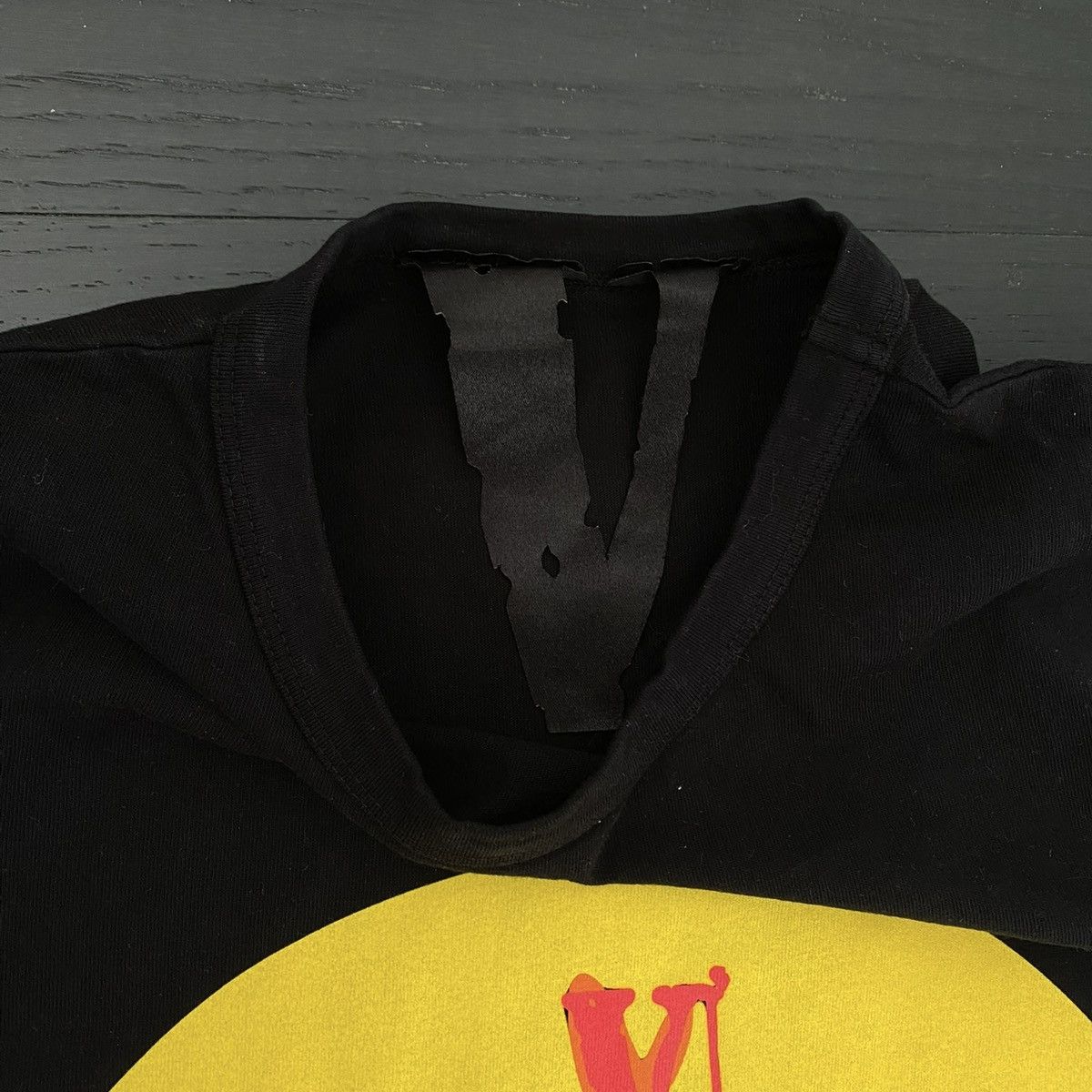 Vlone Laugh Now Cry Later T-shirt Size US M / EU 48-50 / 2 - 5 Thumbnail