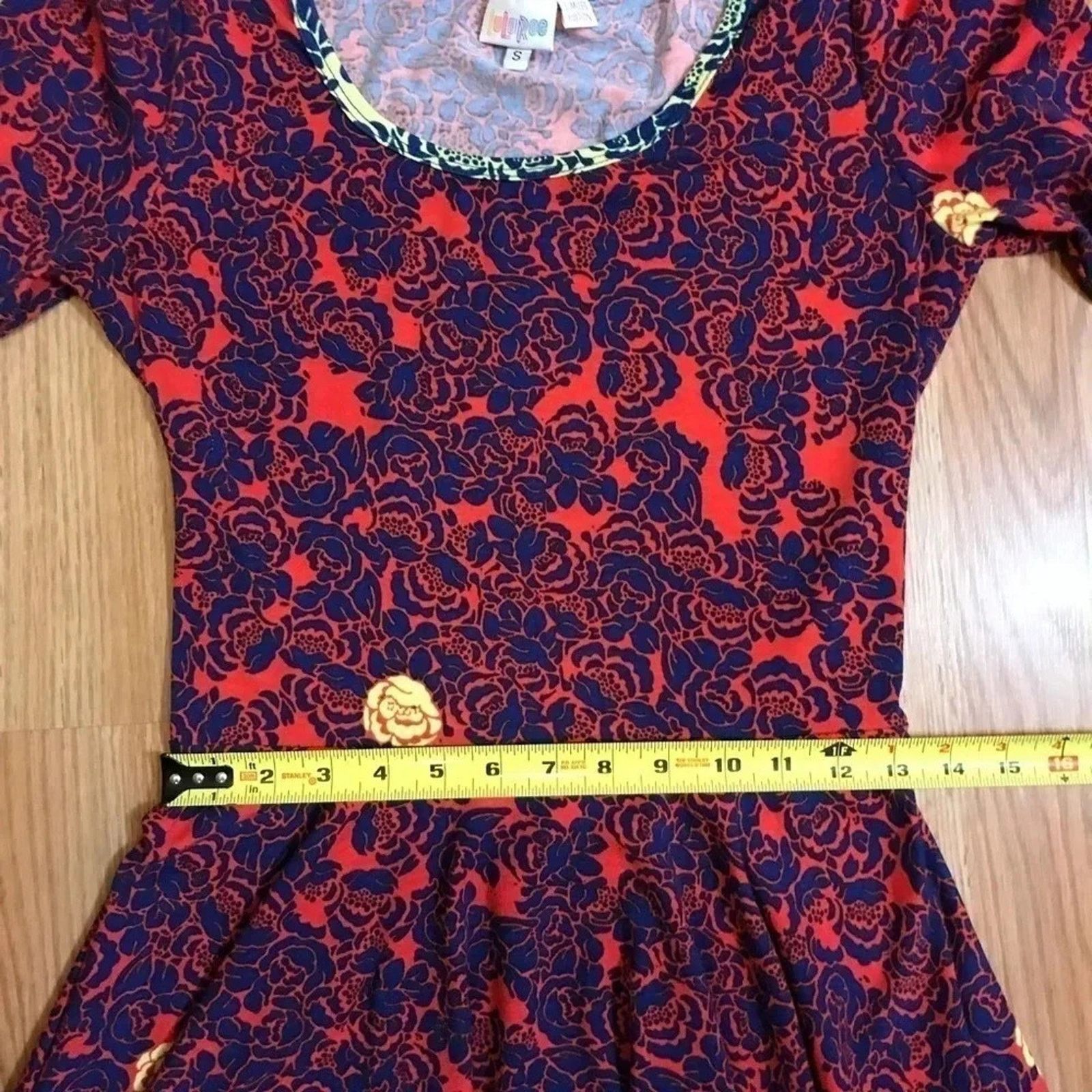 Other Lularoe S Limited Edition Unicorn Red Floral Nicole dress Size S / US 4 / IT 40 - 7 Thumbnail
