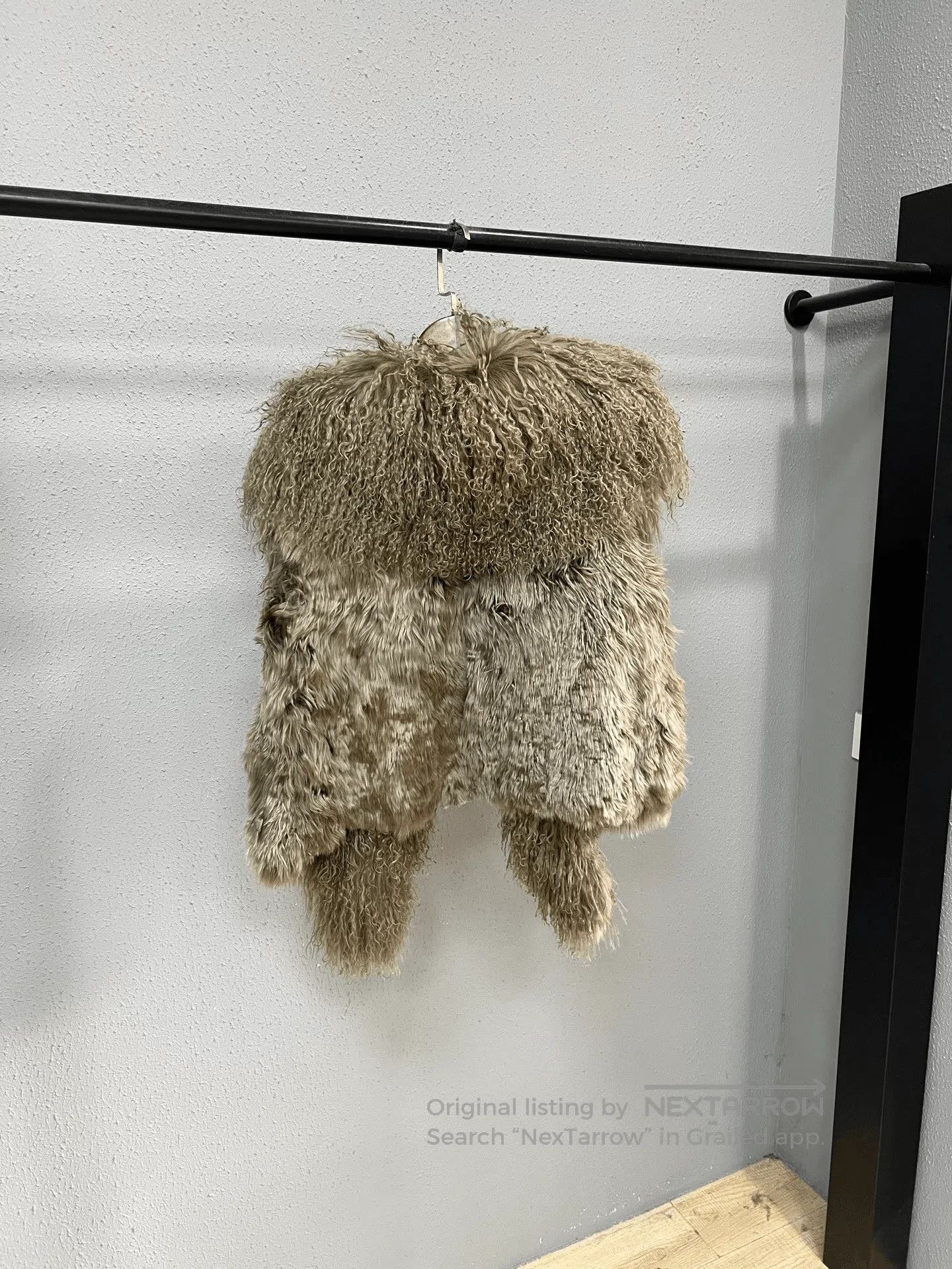 Marc Jacobs Marc Jacobs Fur Vest. Size XS / US 0-2 / IT 36-38 - 2 Thumbnail