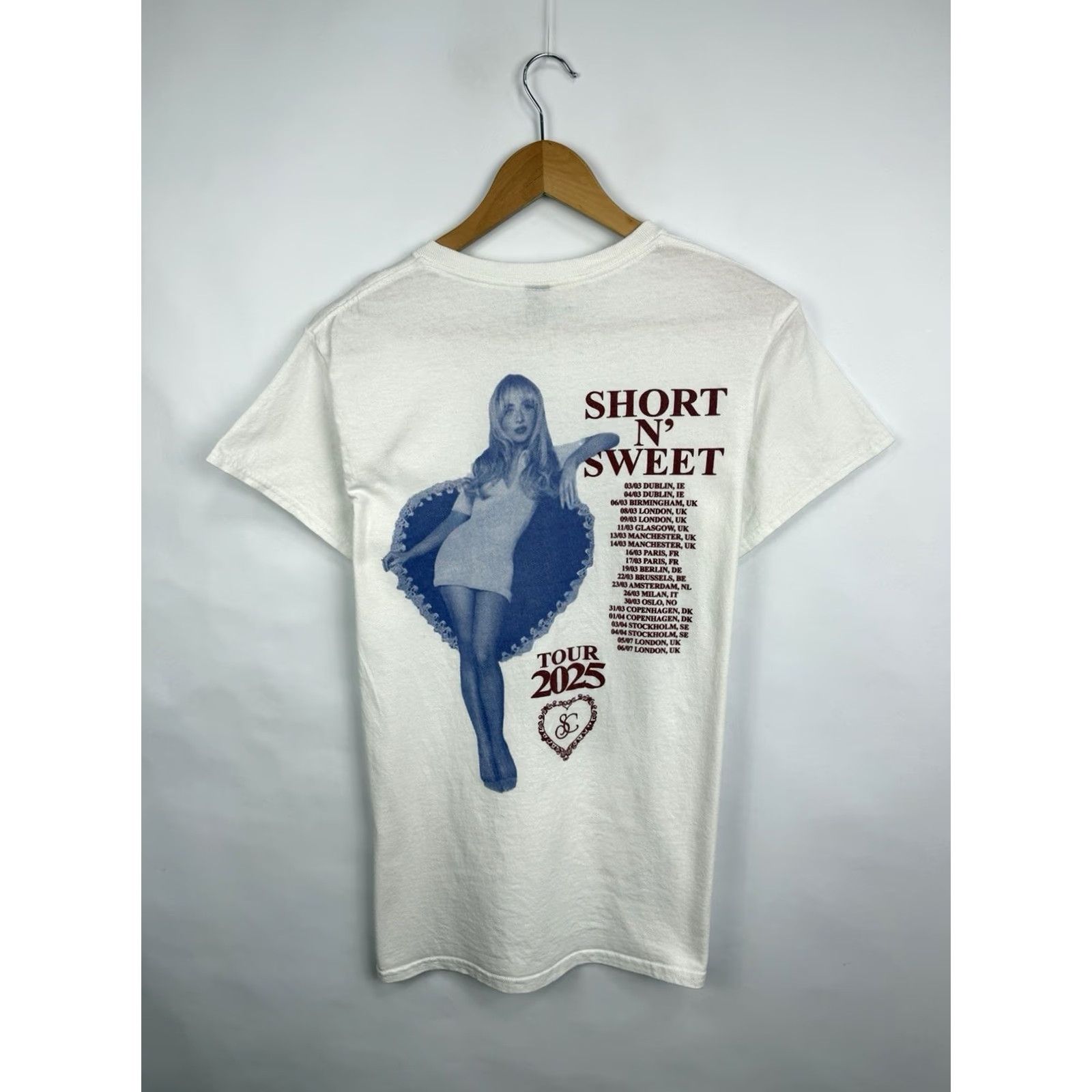 Gildan VINTAGE Sabrina Carpenter Short n’ Sweet Sexy Tour T-Shirt S White Mens T-Shirt 2025 Size US S / EU 44-46 / 1 - 7 Thumbnail