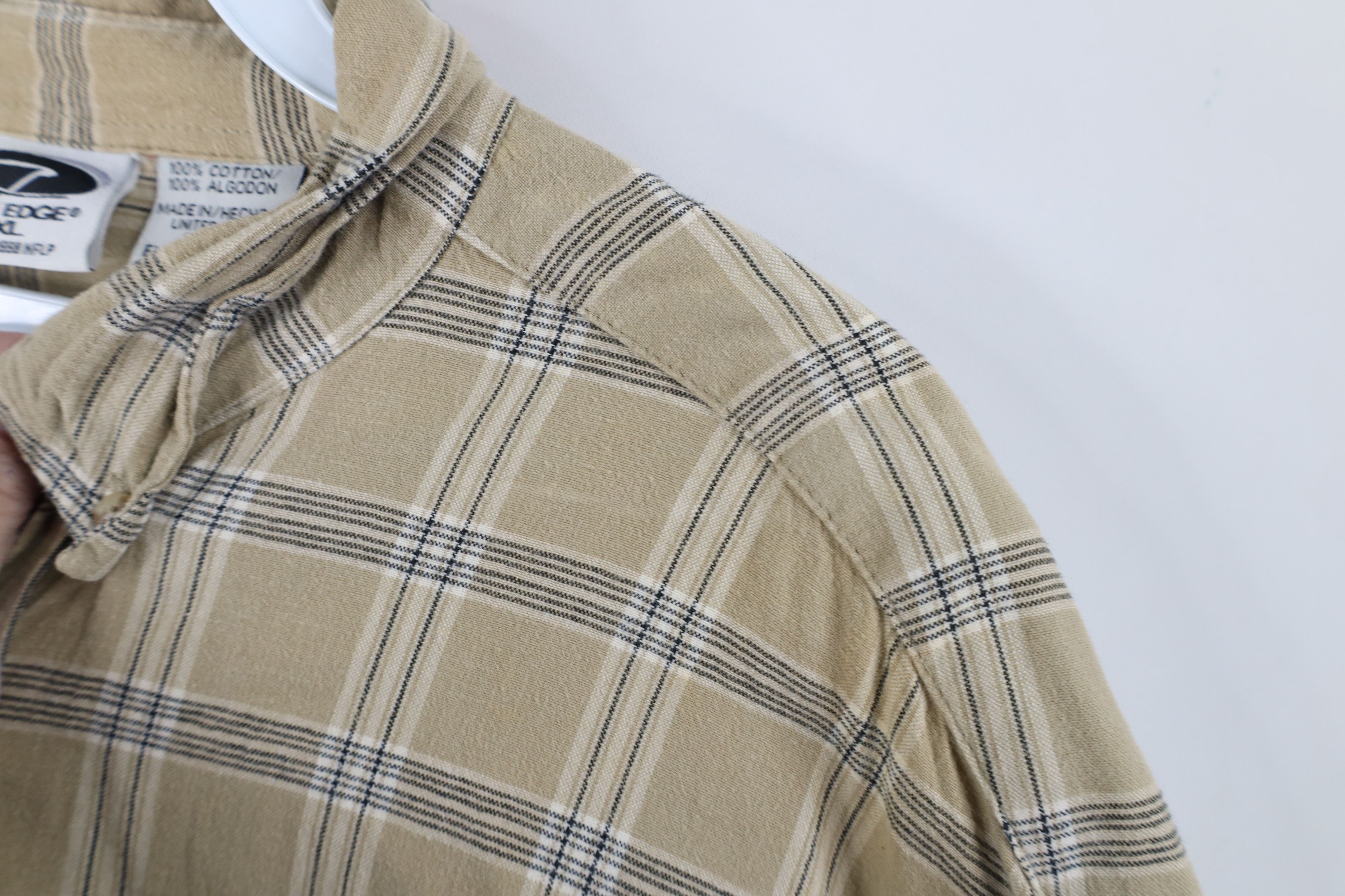 Vintage Vintage 90s Browns Football Collared Button Down Shirt Size US XL / EU 56 / 4 - 7 Thumbnail