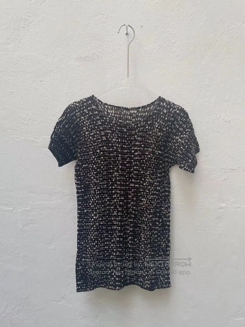 Issey Miyake Issey Miyake Vintage Polka Dot Ruffle Short Sleeve Top Size M / US 6-8 / IT 42-44 - 1 Thumbnail