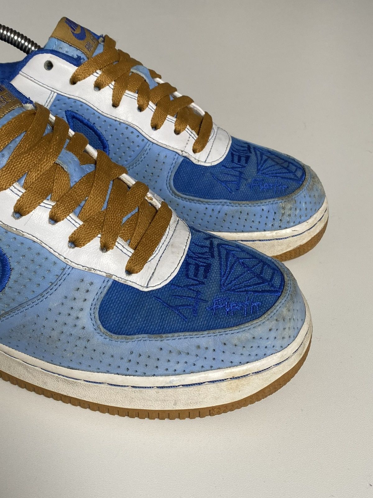Nike 🔥 VINTAGE 00s NIKE AIR FORCE 1 PREMIUM DOWN NORTH COLLAB Size US 7 / EU 40 - 4 Thumbnail