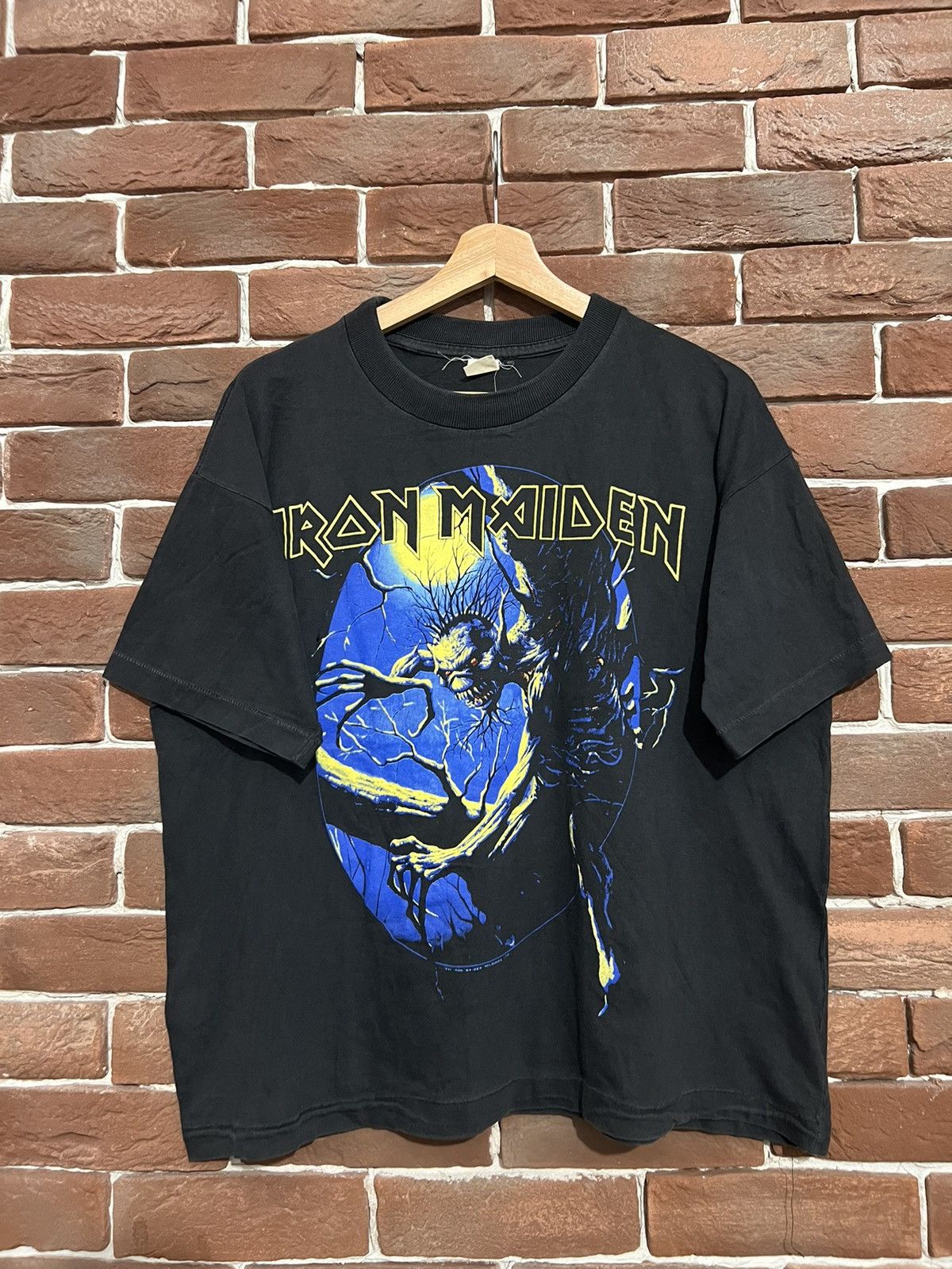 Band Tees Vintage 90s 1992 Iron Maiden Fear of the Dark Metal Band Tee Size US L / EU 52-54 / 3 - 1 Thumbnail
