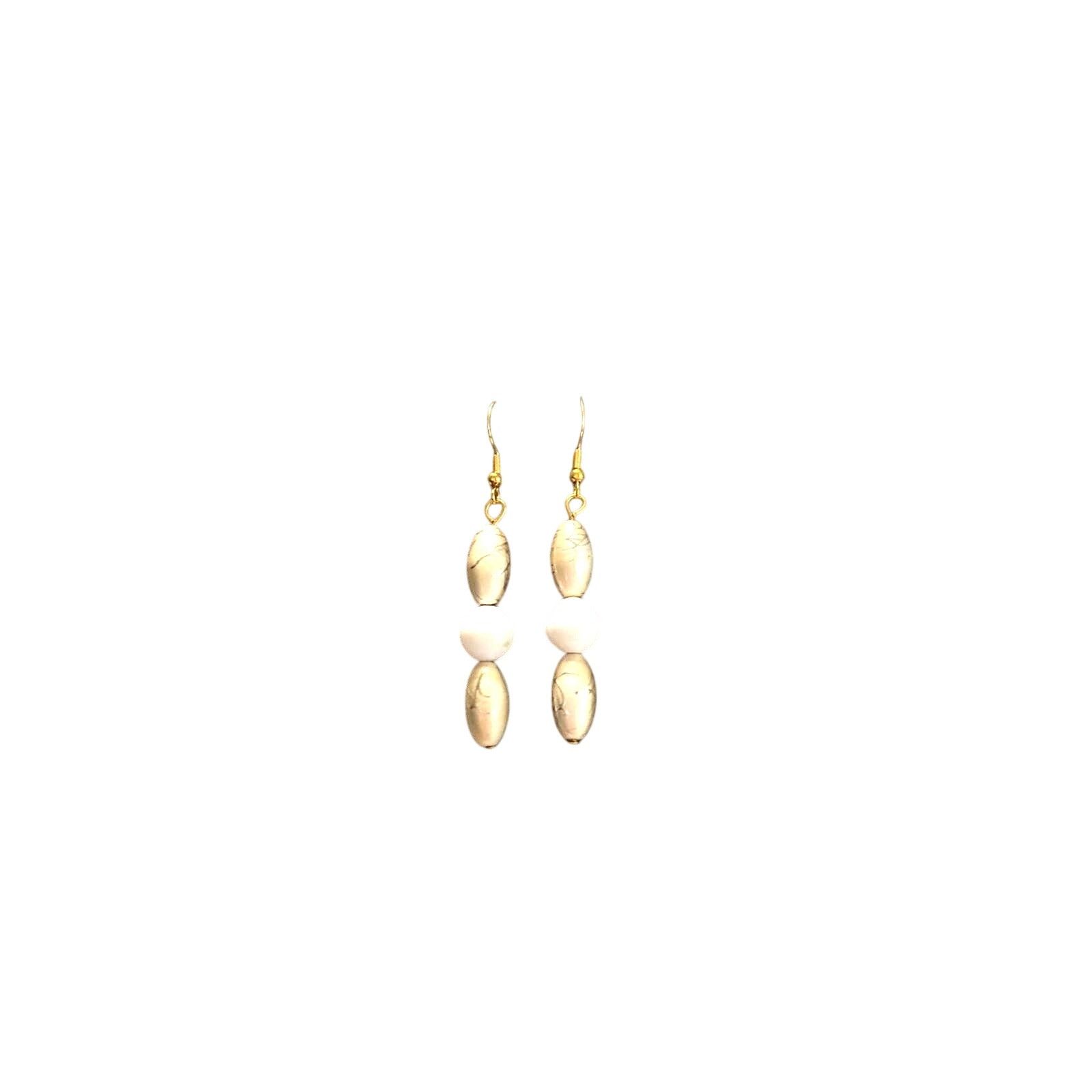 Handmade gold and white bead earrings Size ONE SIZE - 1 Thumbnail