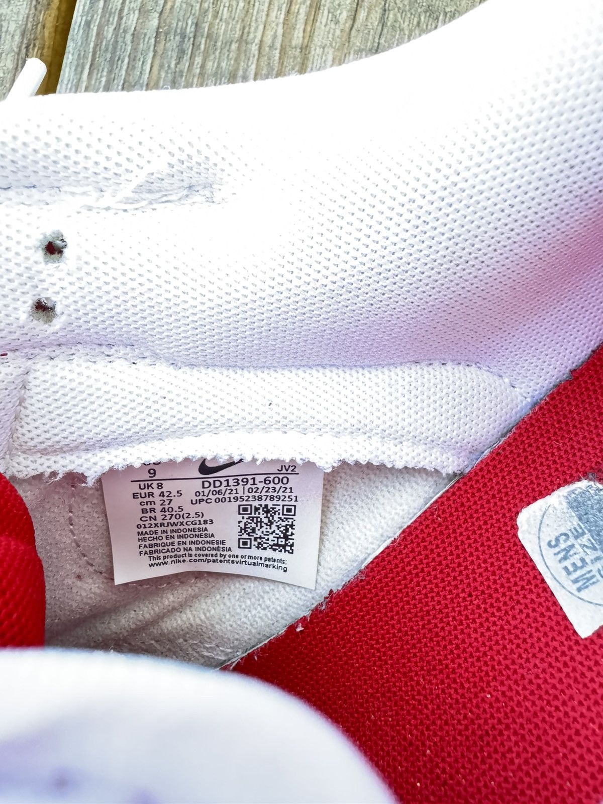 Nike Nike Dunk Low 'Championship Red' Size US 9 / EU 42 - 8 Thumbnail