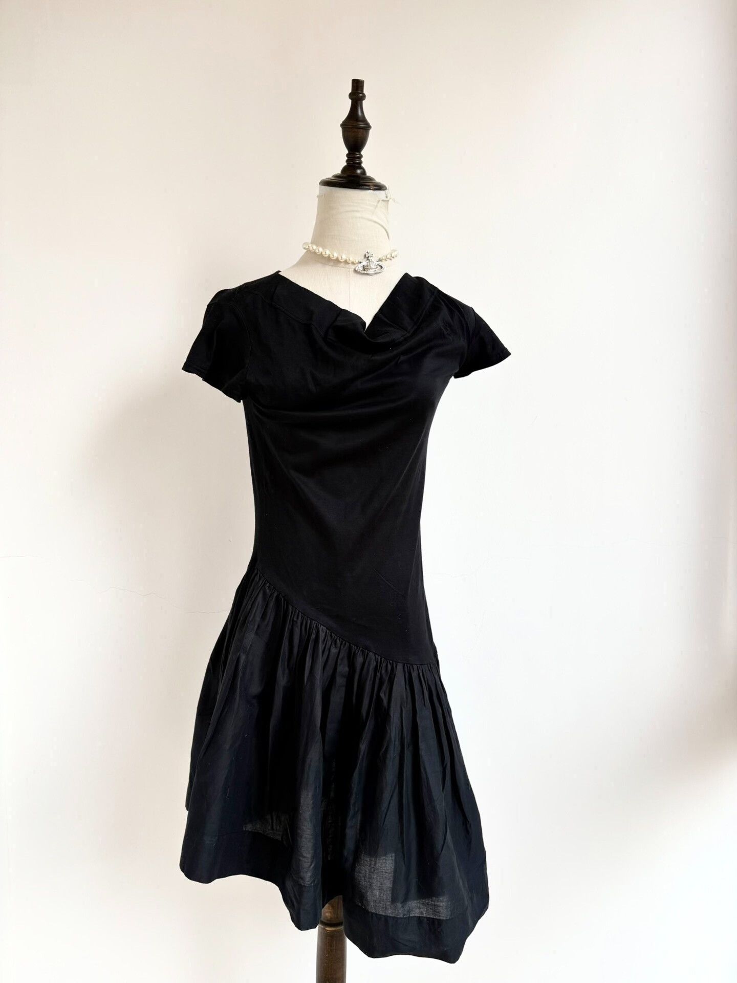 Vivienne Westwood Vivienne Westwood Black Irregular Dress Size M / US 6-8 / IT 42-44 - 1 Thumbnail