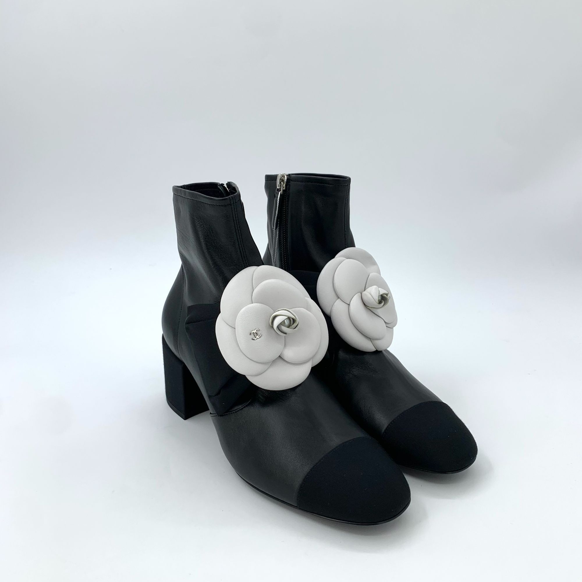 Chanel Chanel Black Leather Camellia Chunky Heel Ankle Boots With Z Size US 8 / IT 38 - 9 Thumbnail