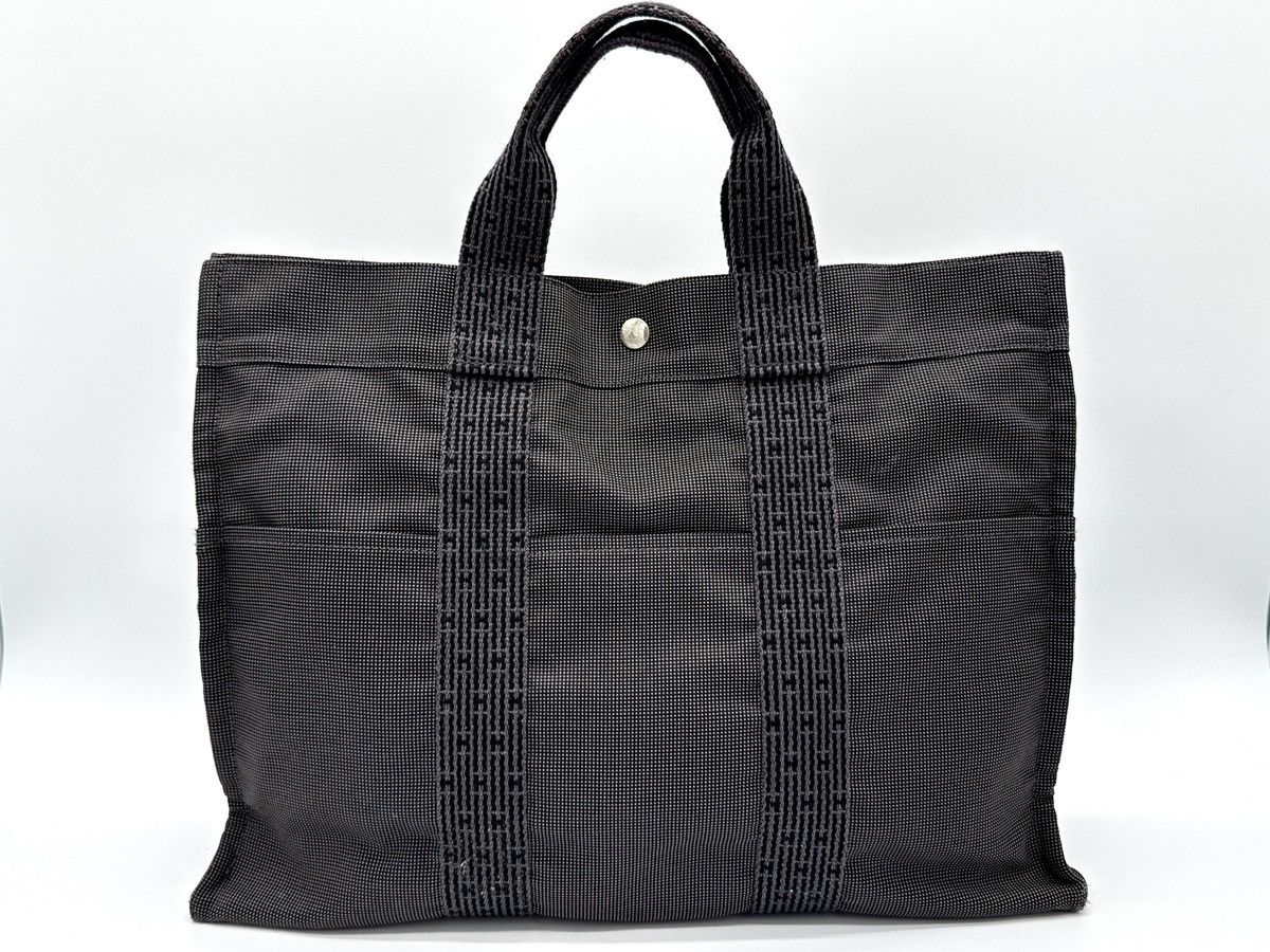 Hermes Hermès Her Line MM Hand Bag – Gray Canvas (SKU: 150448) Size ONE SIZE - 3 Thumbnail