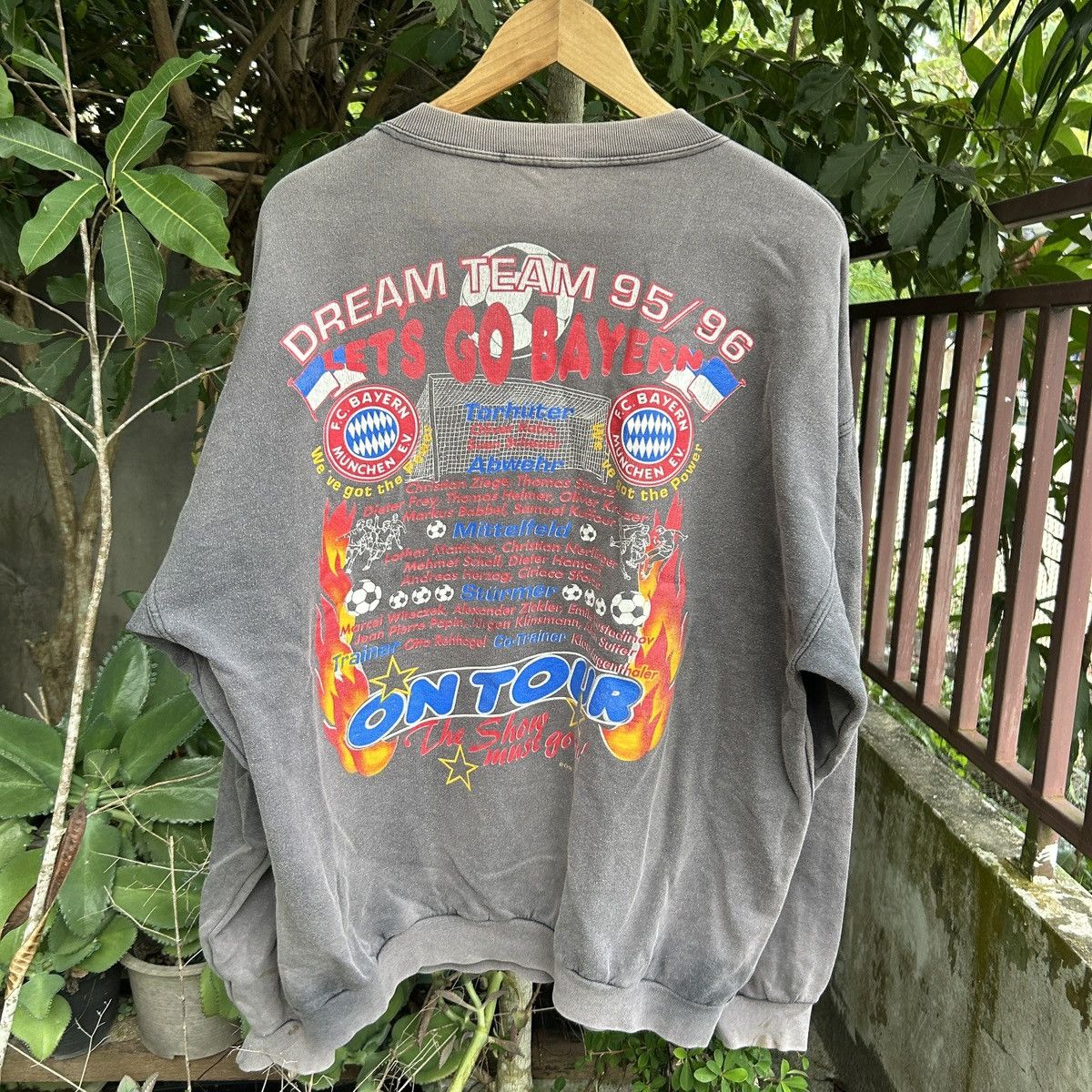 Vintage Vintage Thrashed Sun Faded 1995/96BayernMunich dreamteamtour Size US L / EU 52-54 / 3 - 1 Thumbnail