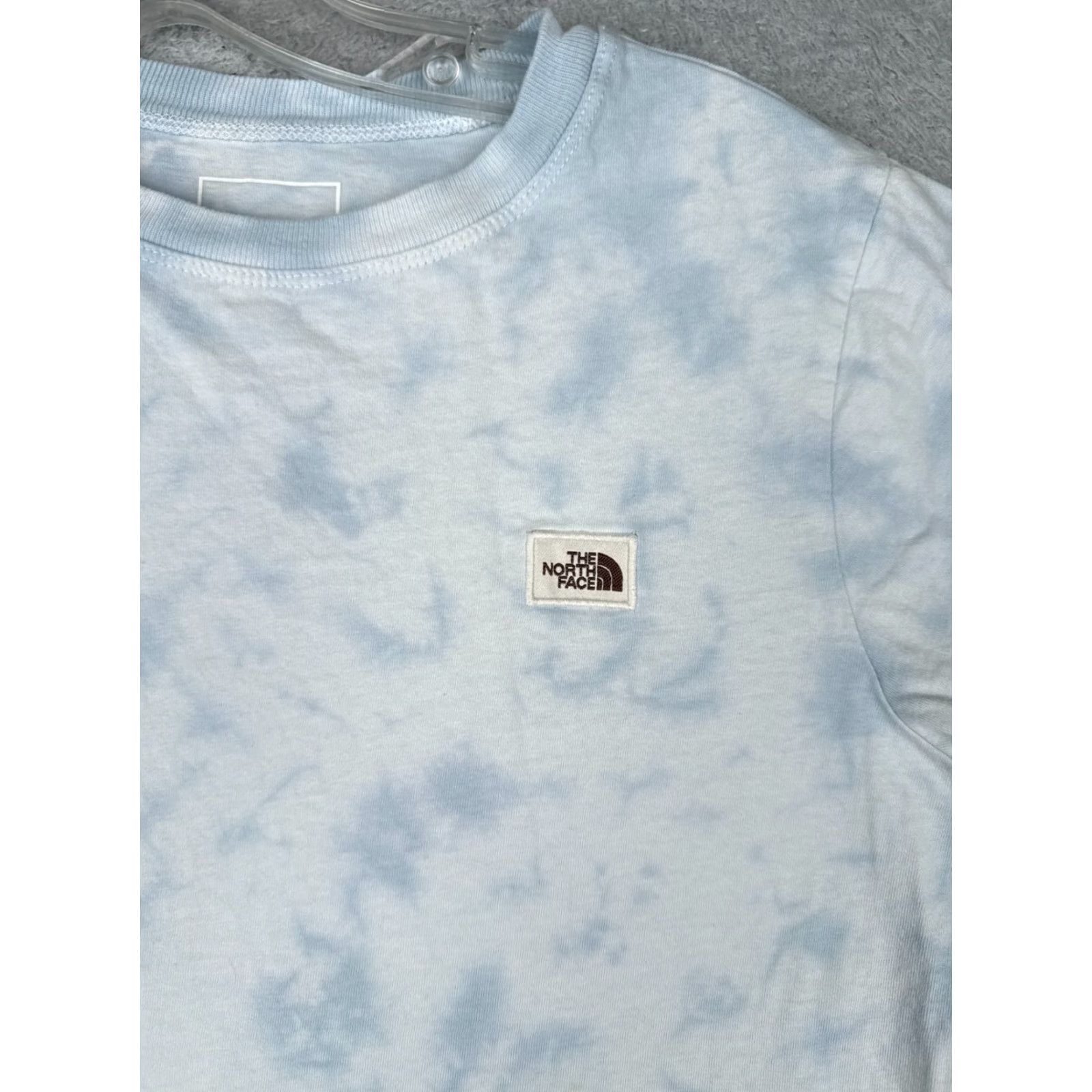 The North Face VINTAGE The North Face Shirt Women S Blue Tie Dye Short Sleeve Crew Neck 100% Cotton T-Shirt Womens Small Blue Tie Dye 100% Cotton Size S / US 4 / IT 40 - 6 Thumbnail