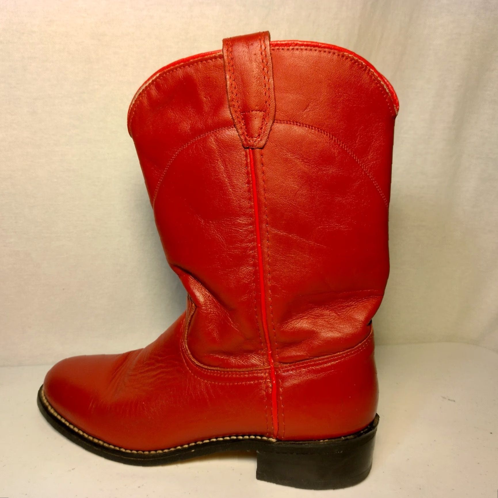 Ariat VINTAGE Ariat Boots Women Size 5.5 Red Leather Western Ranchwear Cowgirl USA Made Boots Women Red Leather Western Ranchwear Cowgirl USA Made Size US 6 / IT 36 - 5 Thumbnail