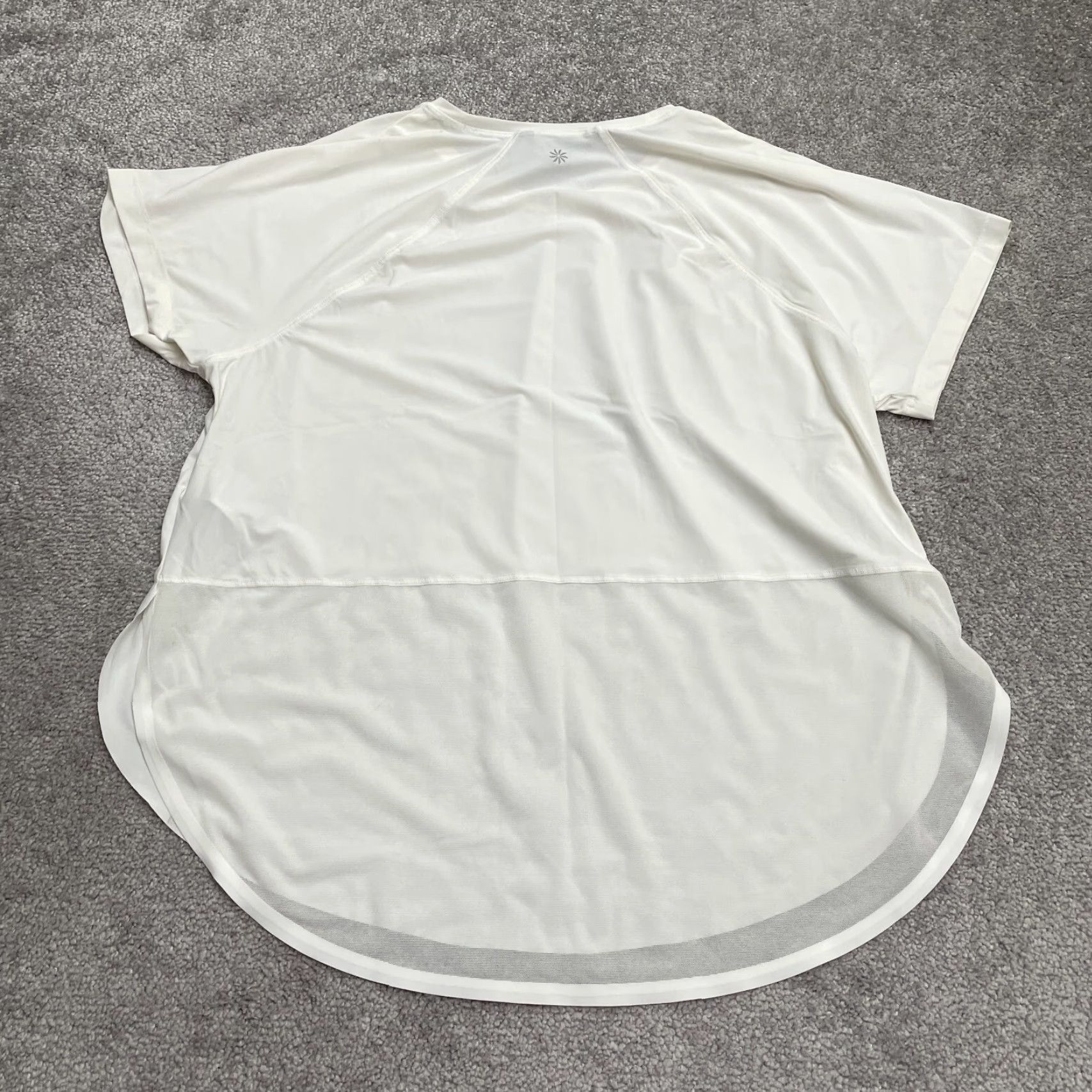 Vintage Active T-Shirt Womens L White Crew Neck Short Sleeve Nylon Athletic Size L / US 10 / IT 46 - 2 Thumbnail