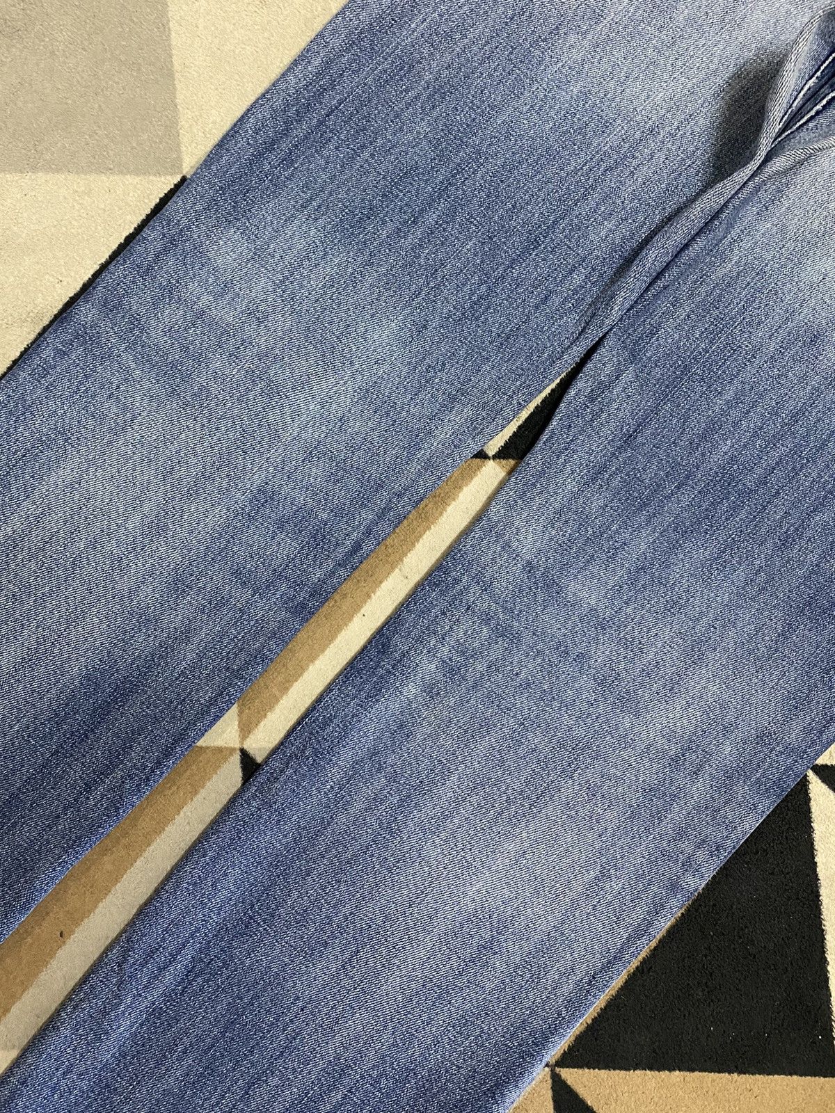 Japanese Brand Vintage Uniqlo Blue Wash Distressed Jeans Size US 32 / EU 48 - 8 Thumbnail