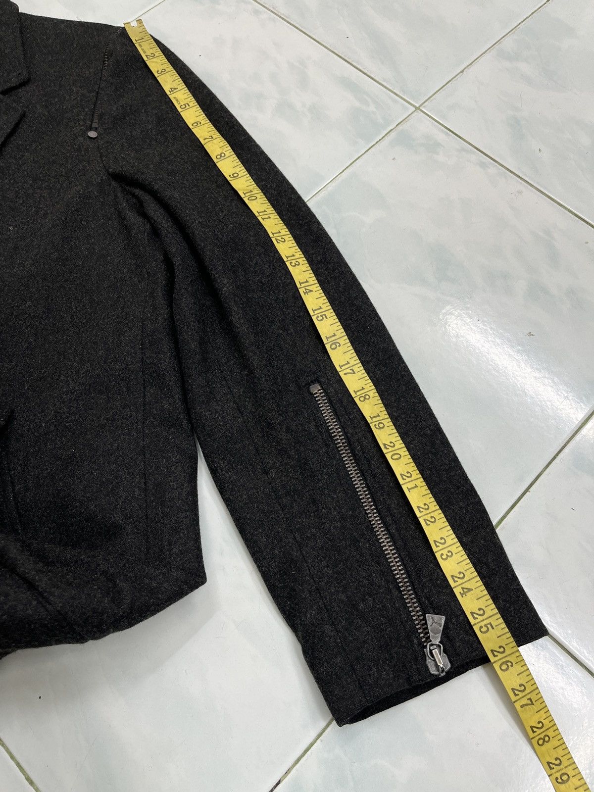 Neil Barrett 🔥🔥🔥STEALS 96 HOURS NEIL BARRETT FOR PUMA COAT Size L / US 10 / IT 46 - 18 Thumbnail