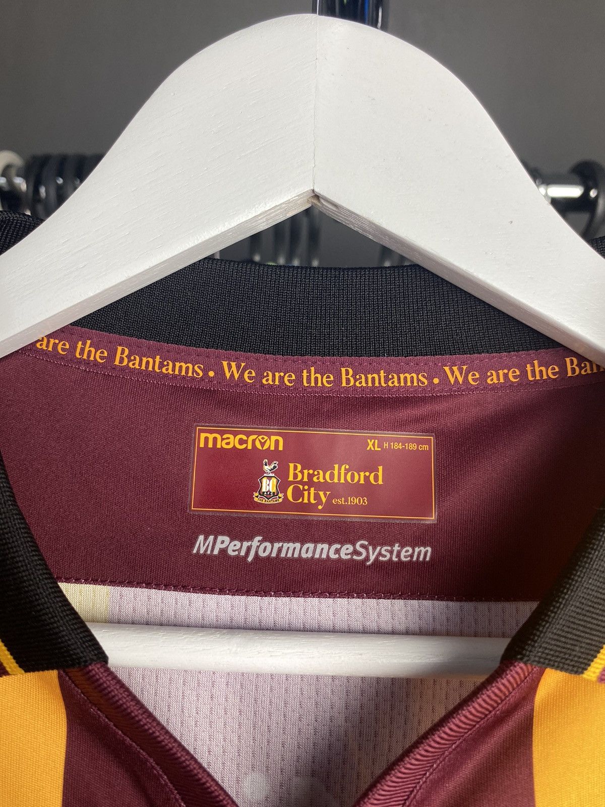 Macron 2022/23 MACRON BRADFORD CITY HOME SOCCER FOOTBALL JERSEY Size US XL / EU 56 / 4 - 6 Thumbnail