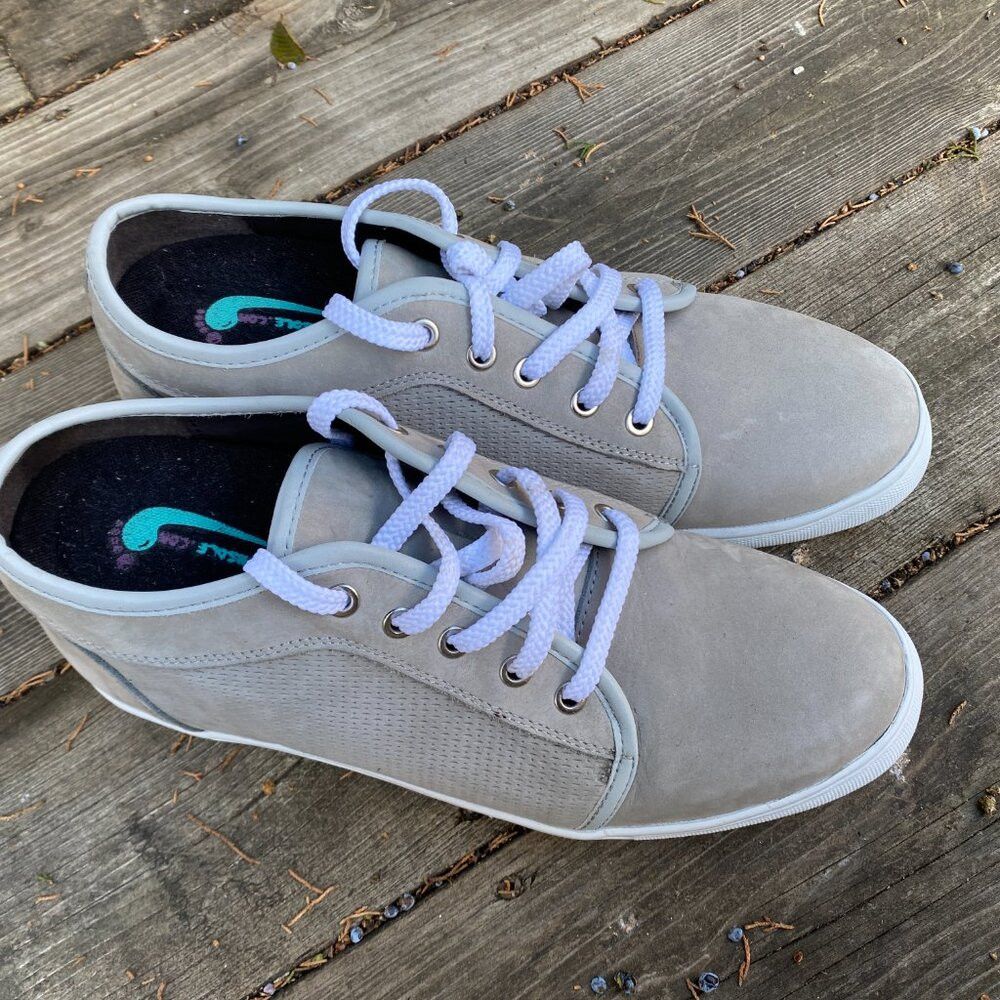 Other CALTO Mens T5310 Elevator Sneakers Invisble 4 Inch Height I Size US 9 / EU 42 - 3 Thumbnail