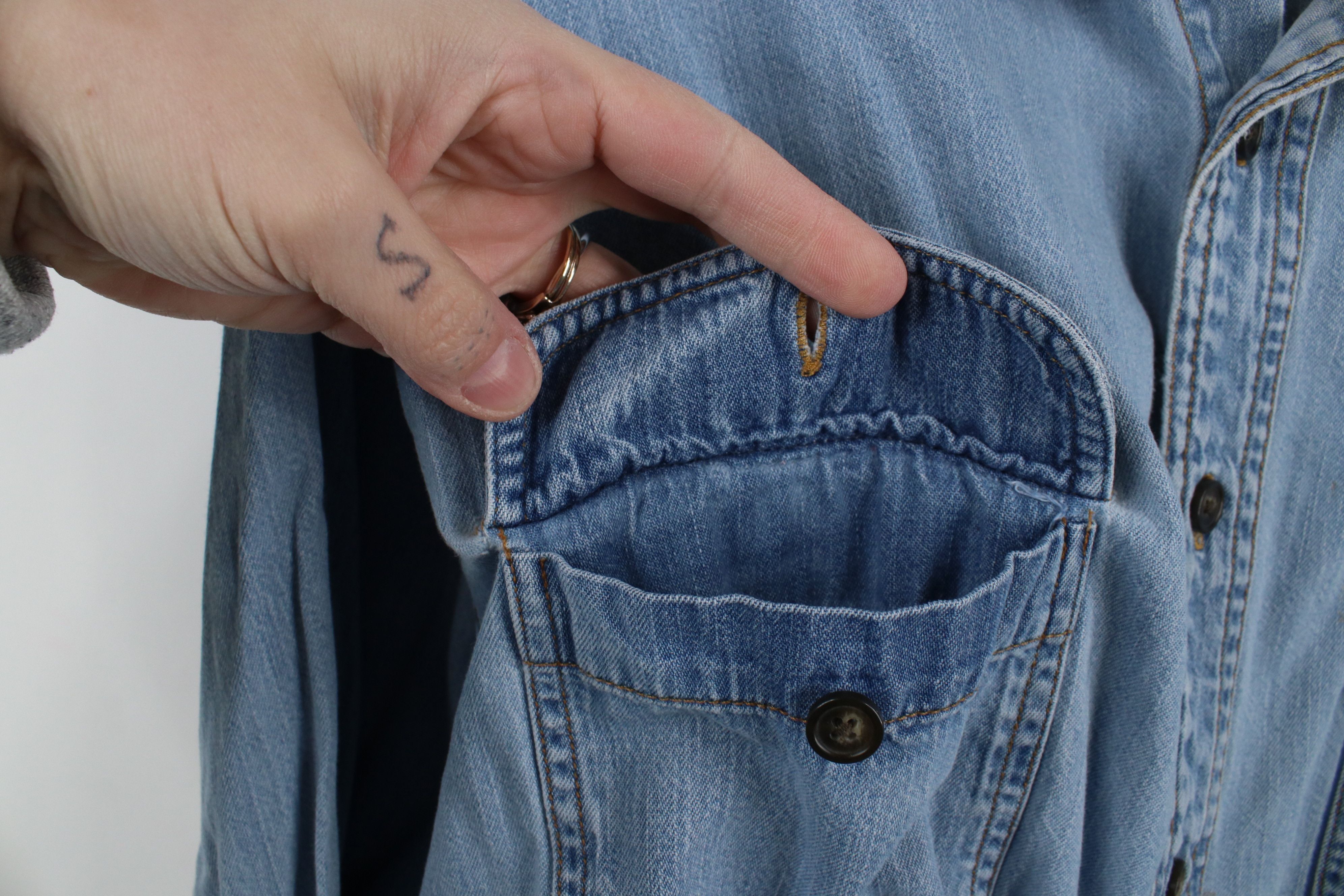 Vintage Vintage 90s Streetwear Denim Jean Collared Button Shirt Blue Size US XL / EU 56 / 4 - 8 Thumbnail