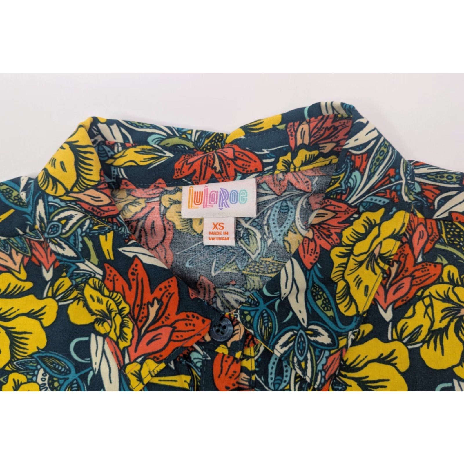 Vintage NWT LuLaRoe Amy Autumn Floral Woven Rayon Button Shirt Cap Sleeve Top XS Womens Size XS / US 0-2 / IT 36-38 - 5 Thumbnail