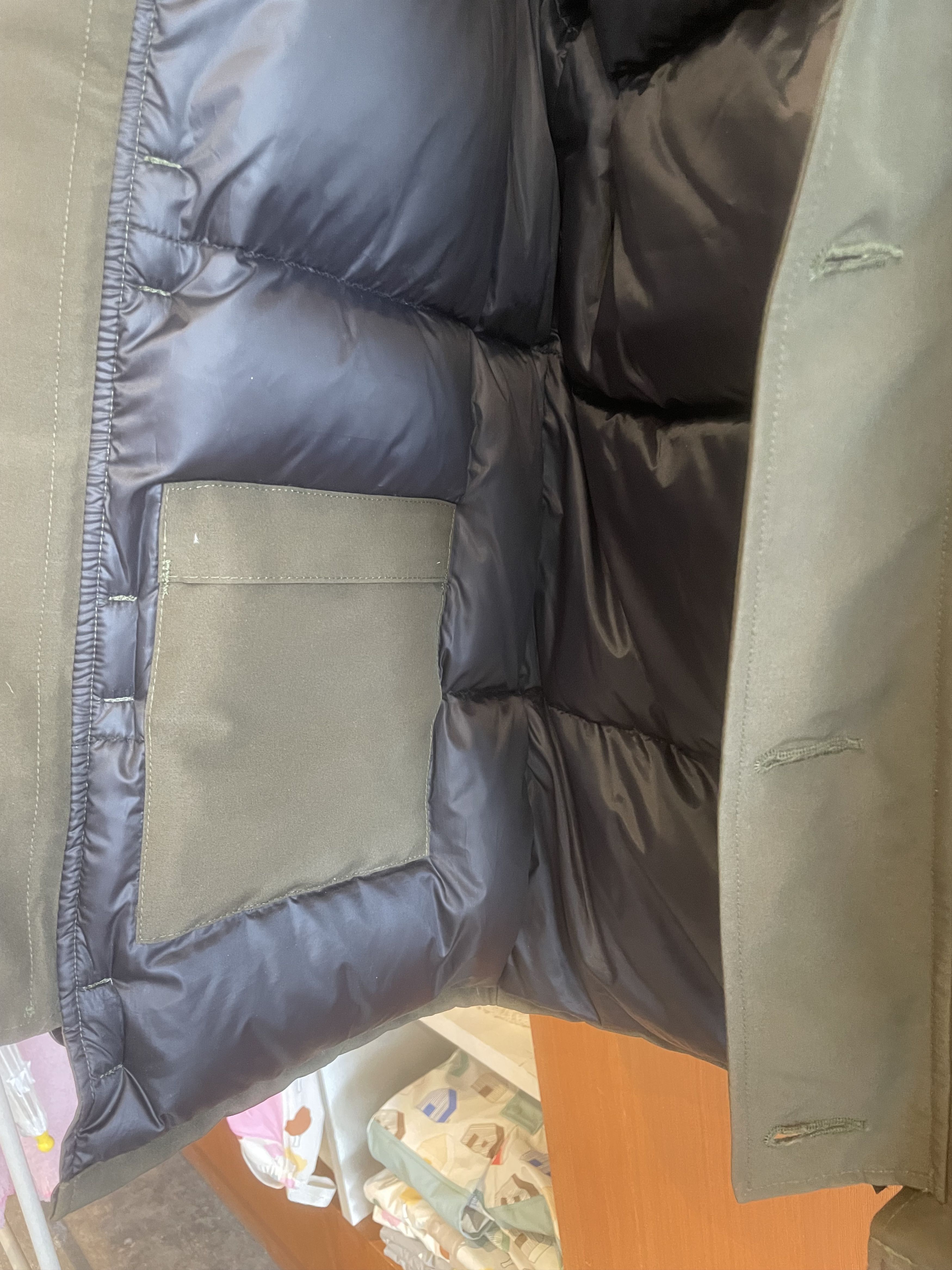 Canada Goose Chateau Size US S / EU 44-46 / 1 - 6 Thumbnail