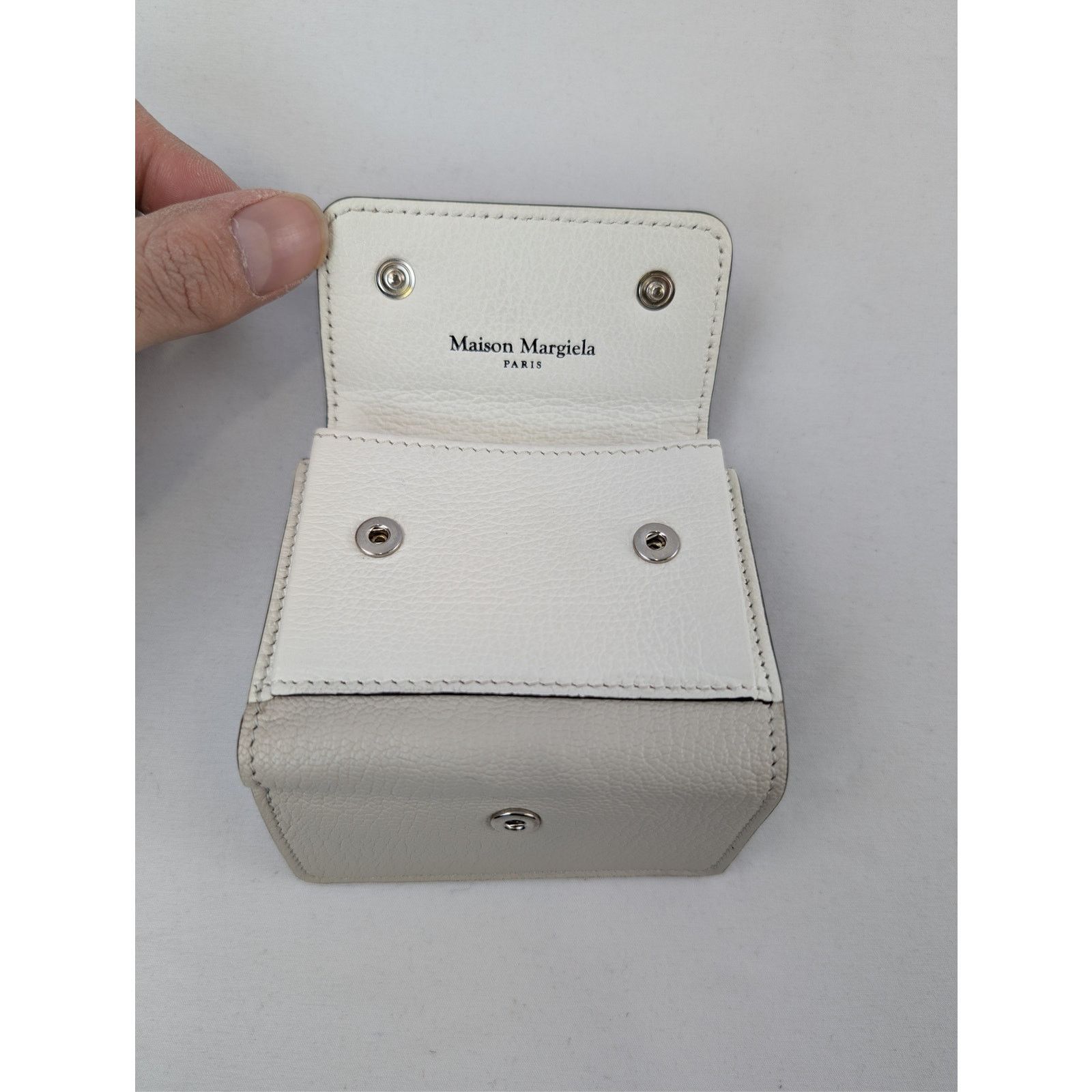 Maison Margiela o1rshd1 Size: OS / Leather Four-Stitch Clip Wallet Black Size ONE SIZE - 6 Thumbnail
