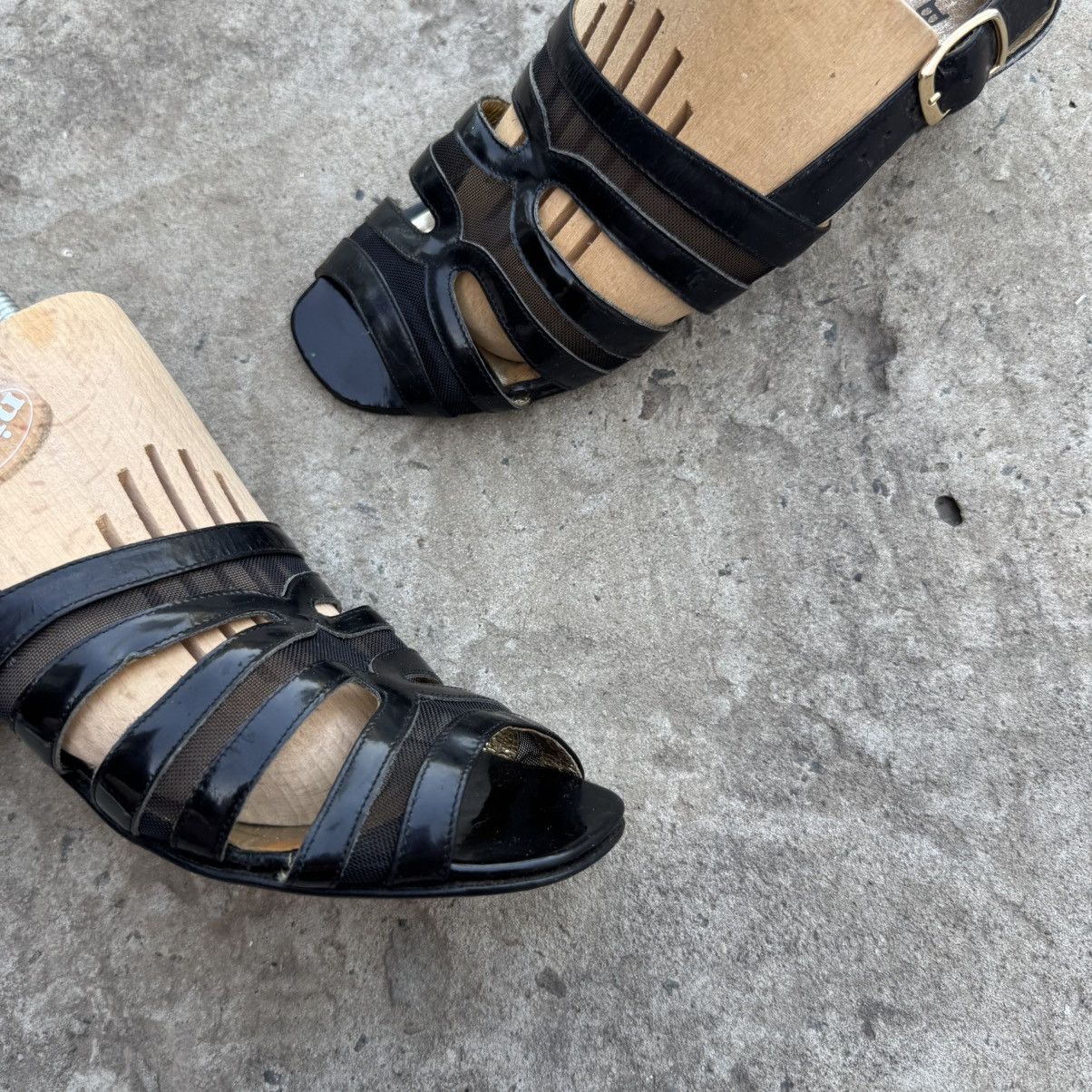 Bally Luxury Bally Sandals Women’s Size 38 Y2K 00s USA Size US 8 / IT 38 - 4 Thumbnail