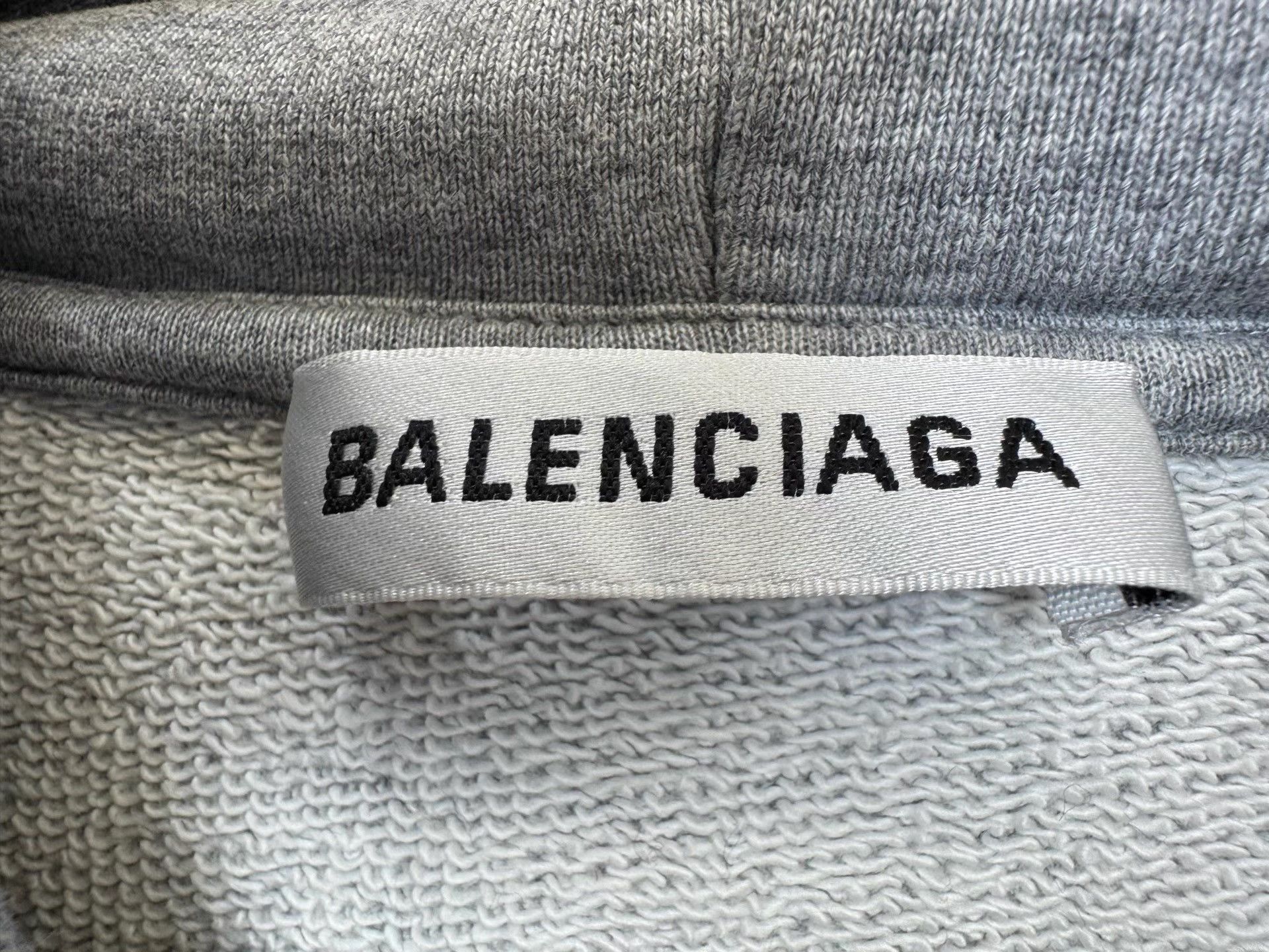 Balenciaga Balenciaga Lock Hooded Long-Sleeve Sweatshirt K36 Size US M / EU 48-50 / 2 - 3 Thumbnail