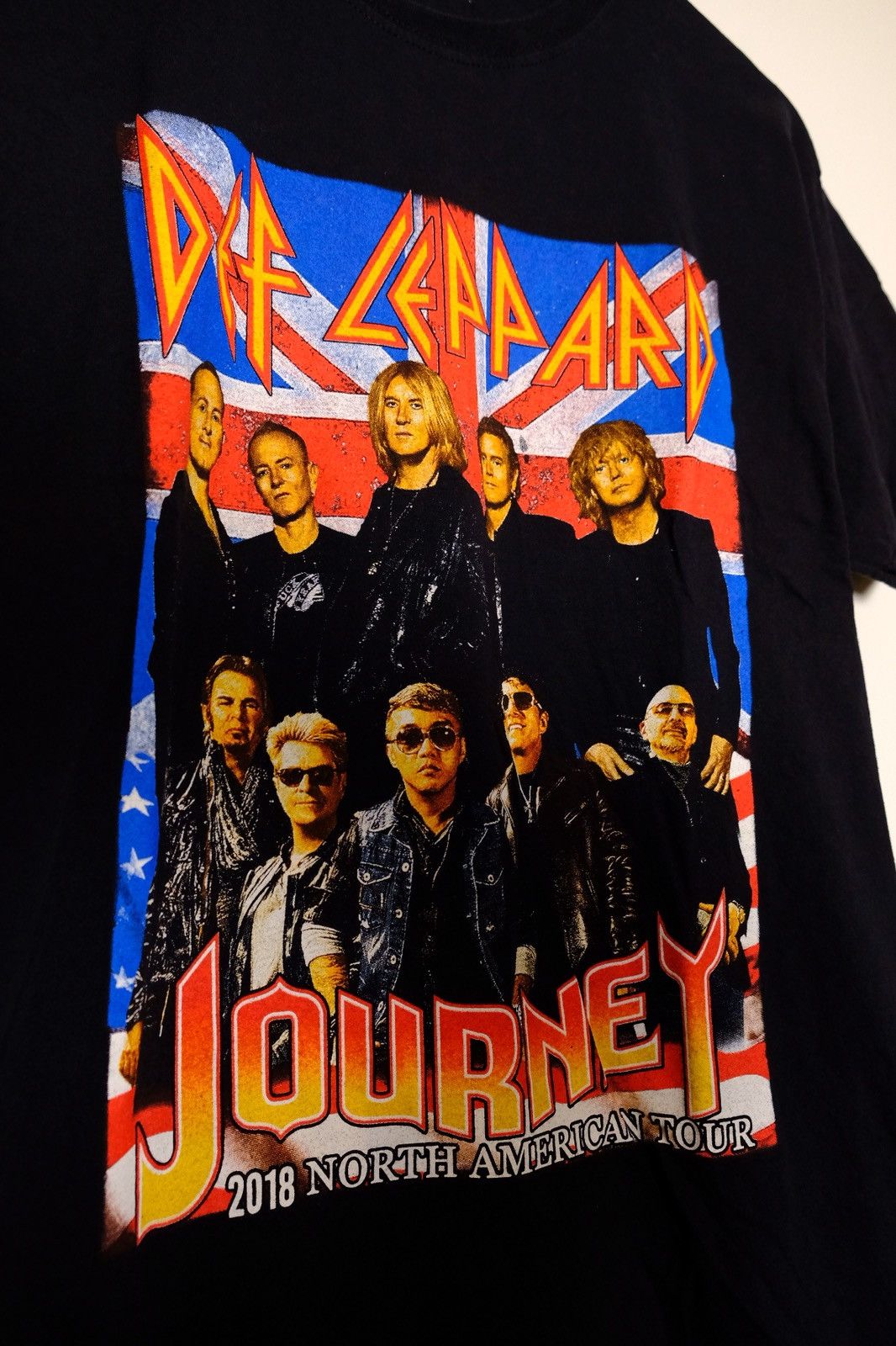 Band Tees × Fruit Of The Loom Def Leppard x Journey 2018 North American tour Size US M / EU 48-50 / 2 - 6 Thumbnail