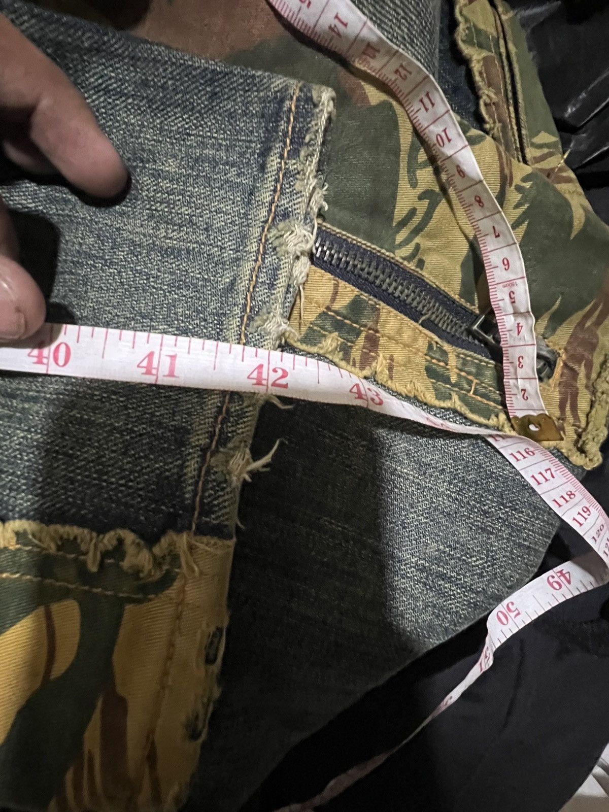 Other Y2k jeans with camo pocket Size US 34 / EU 50 - 14 Thumbnail