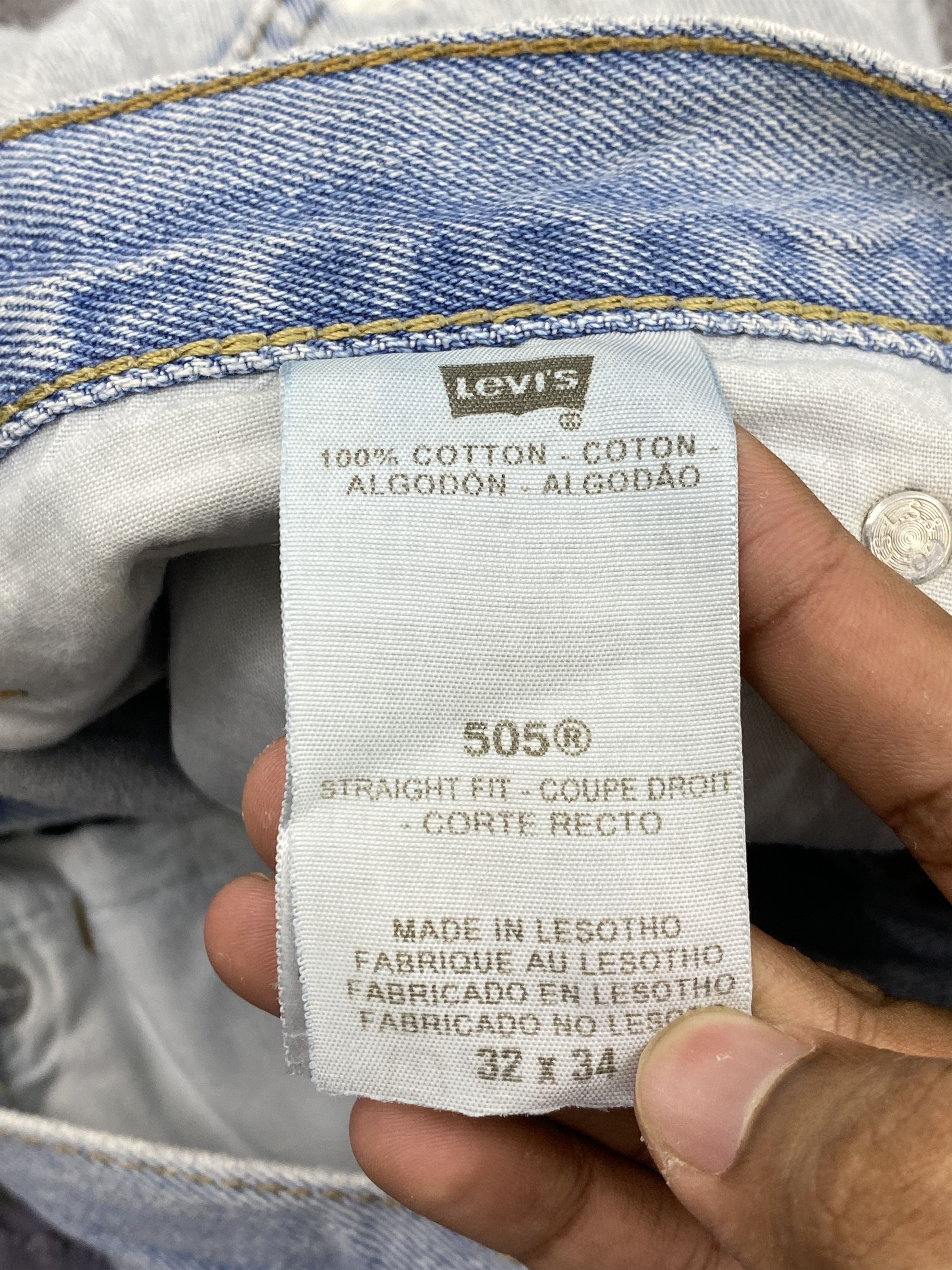 Levi's Vintage Levis 505 Straight Fit Distressed Jeans DP2682 Size US 31 - 13 Thumbnail
