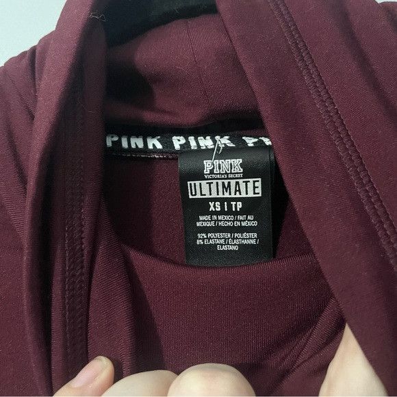 Victoria's Secret PINK Victoria’s Secret Ultimate Campus Crewneck maroon sz XS Size XS / US 0-2 / IT 36-38 - 3 Thumbnail