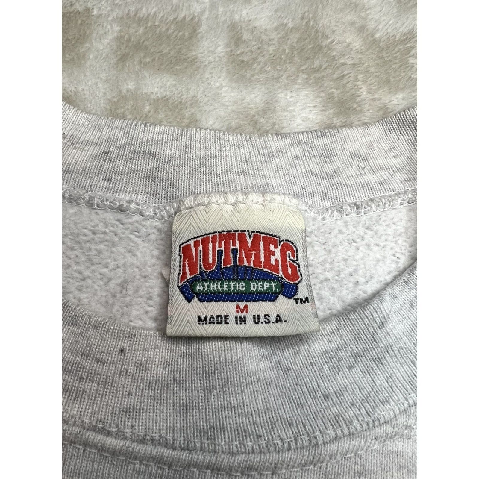 Nutmeg VINTAGE MUHAMMAD ALI BOXING Crewneck Sweatshirt NUTMEG MILLS 1990s Size M Gray Cotton Polyester Mens Crewneck Graphic Tee 1990s Vintage Size US M / EU 48-50 / 2 - 3 Thumbnail