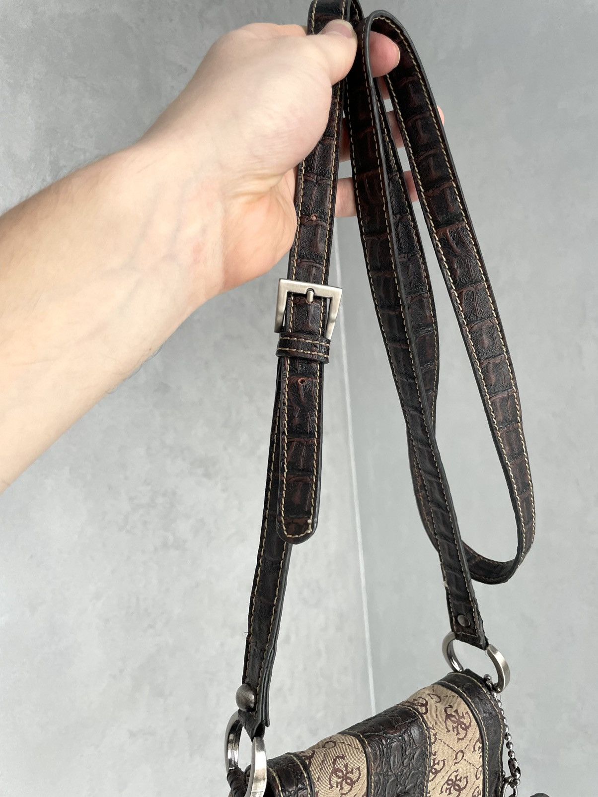 Guess Vintage Y2K Guess Monogram Crossbody Shoulder Bag Size ONE SIZE - 11 Thumbnail