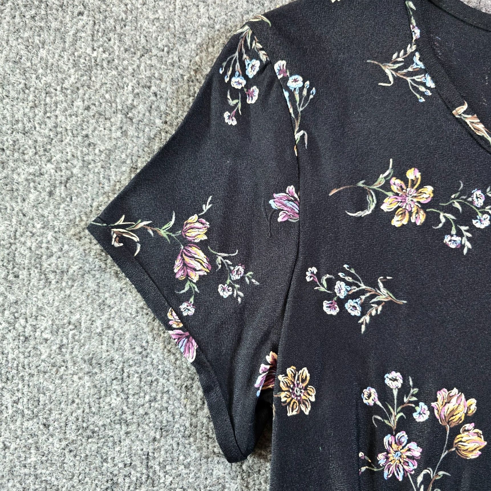Vintage VINTAGE Weathervane Dress Womens Junior 9 Black Floral Grunge Whimsy Goth Y2K Short Sleeve Bell Sleeve Fit & Flare Lightweight Round Neck Zip Dress Size M / US 6-8 / IT 42-44 - 3 Thumbnail