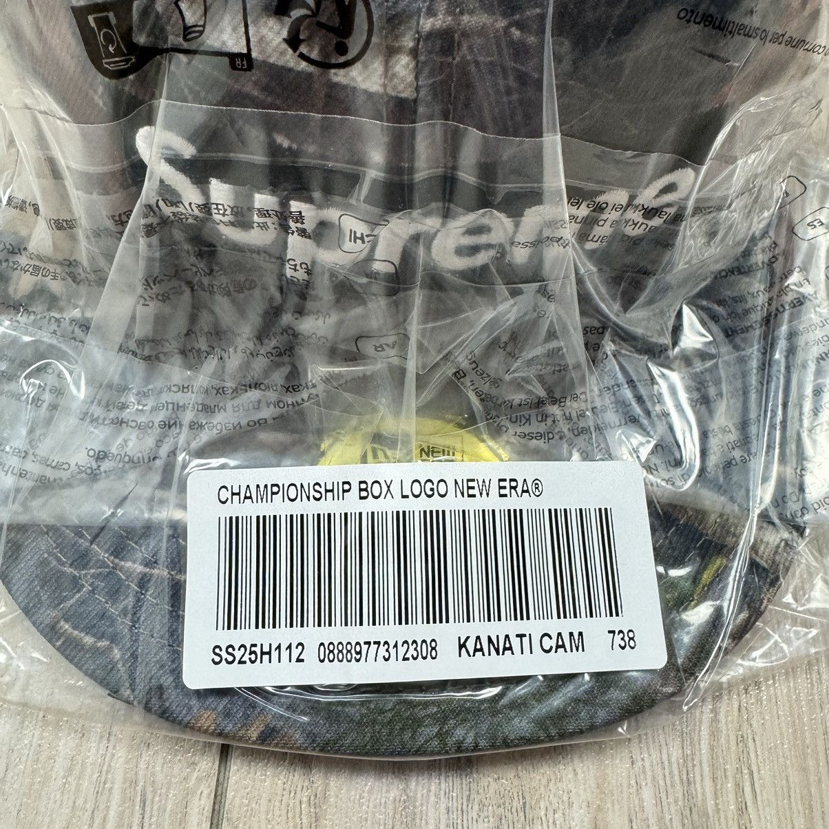 New Era × Supreme Supreme Championship Box Logo Fitted Hat Kanati Camo DS Size ONE SIZE - 6 Thumbnail